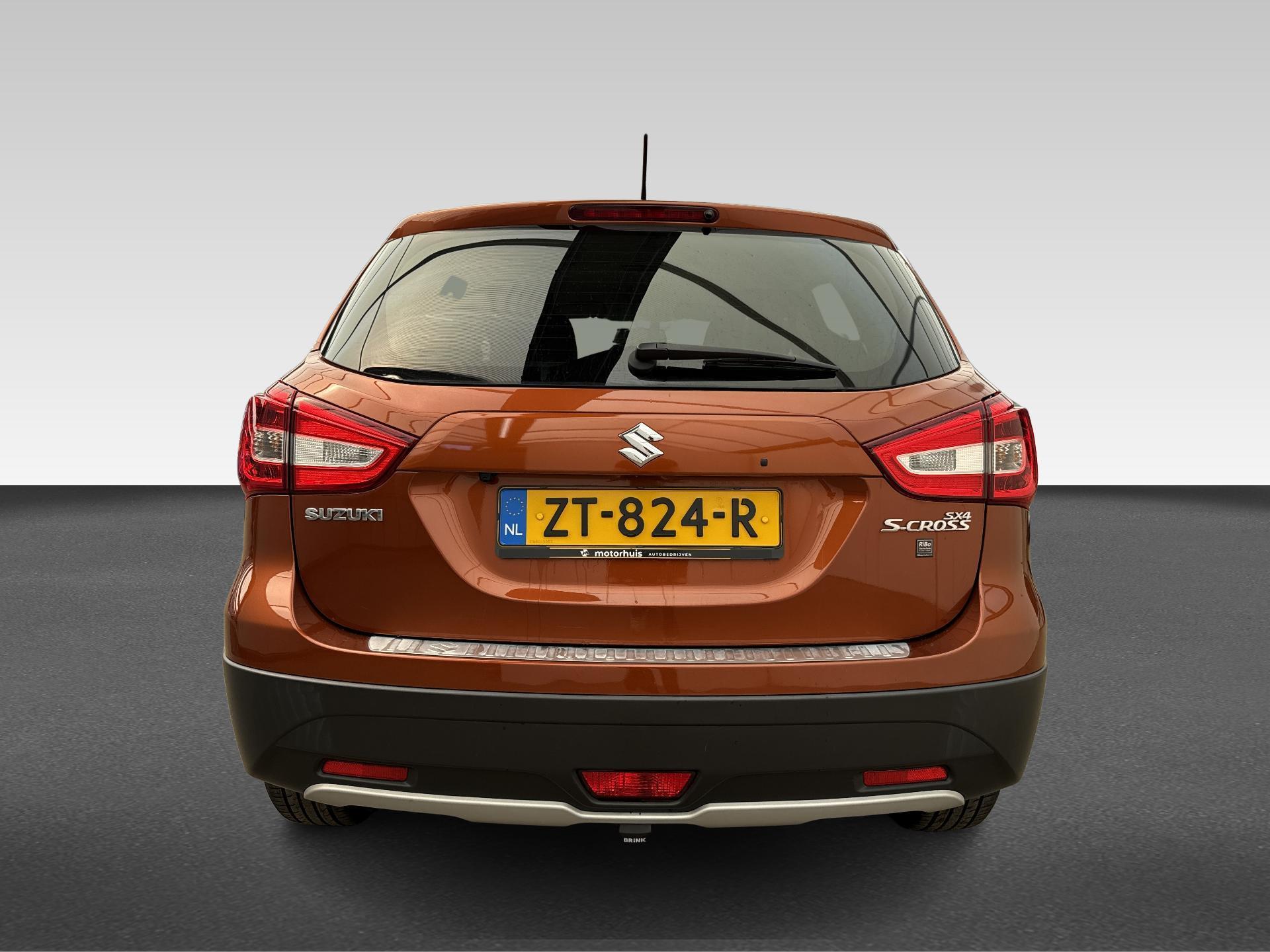 Suzuki S-Cross
