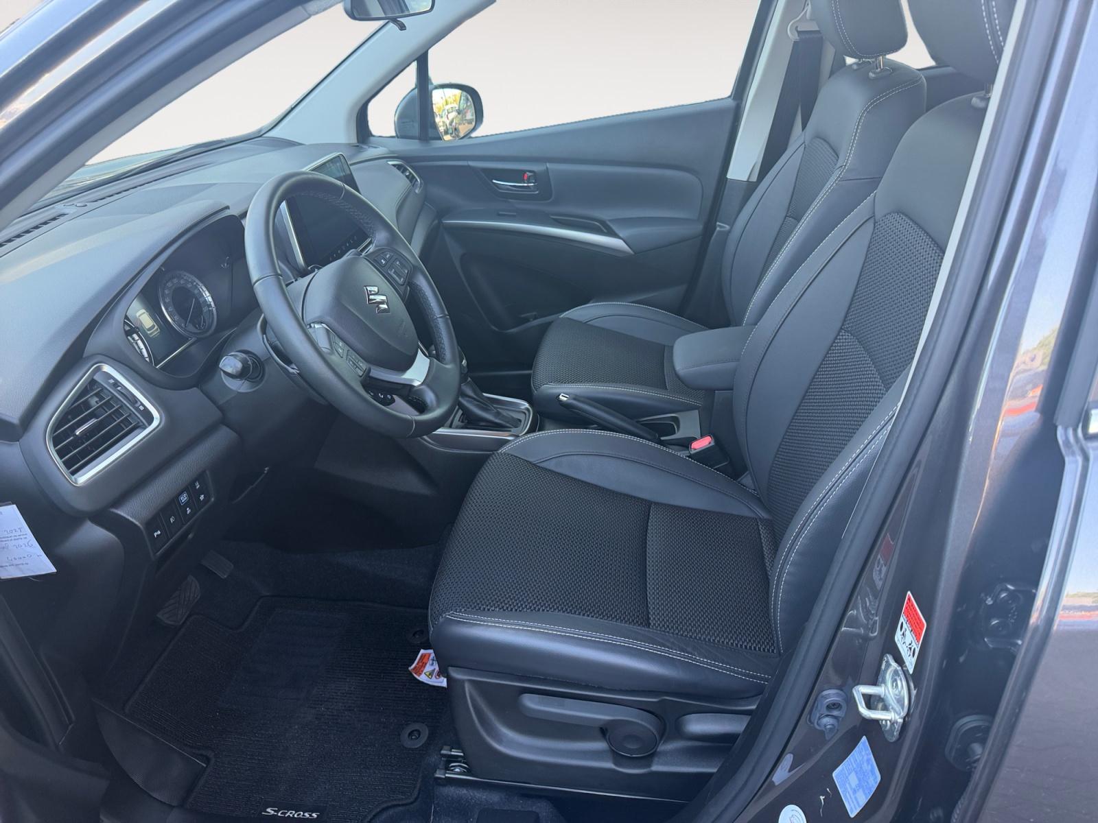 Suzuki S-Cross