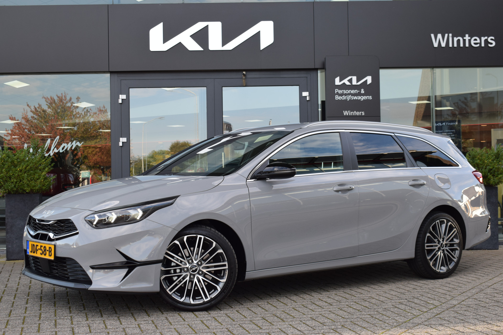 Kia Ceed Sportswagon 1.0 T-GDi MHEV Design Edition | Apple Carplay & Android Auto | Adaptive Cruise | Elektrische Achterklep | Navigatie | 18' GT velgen Tot 10j. Kia garantie | — foto 1