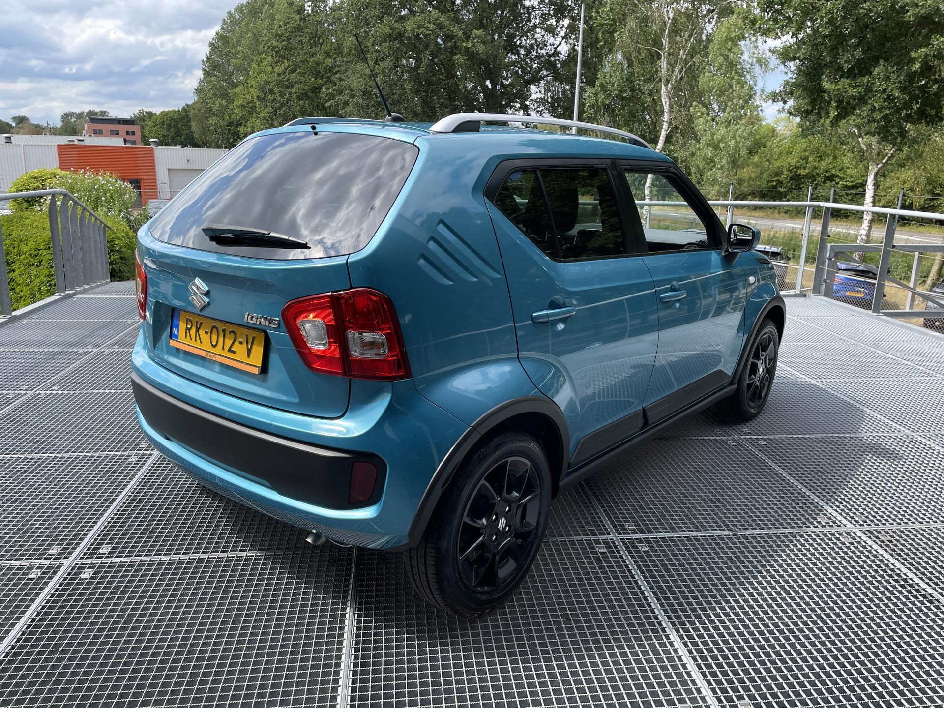 Suzuki Ignis