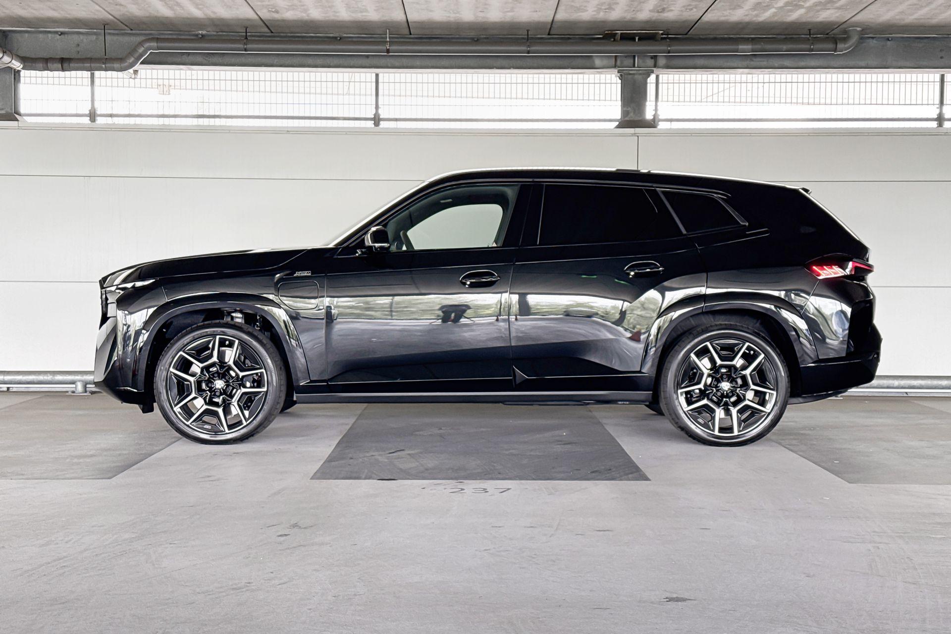 BMW XM