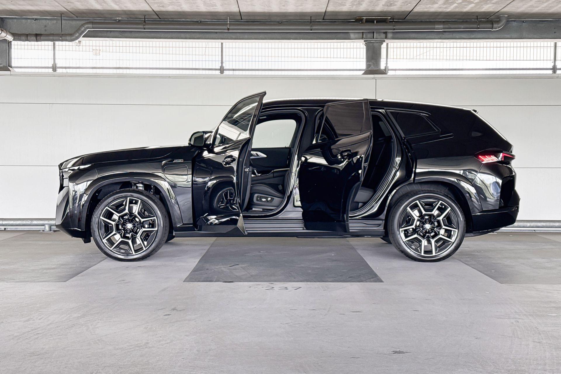 BMW XM