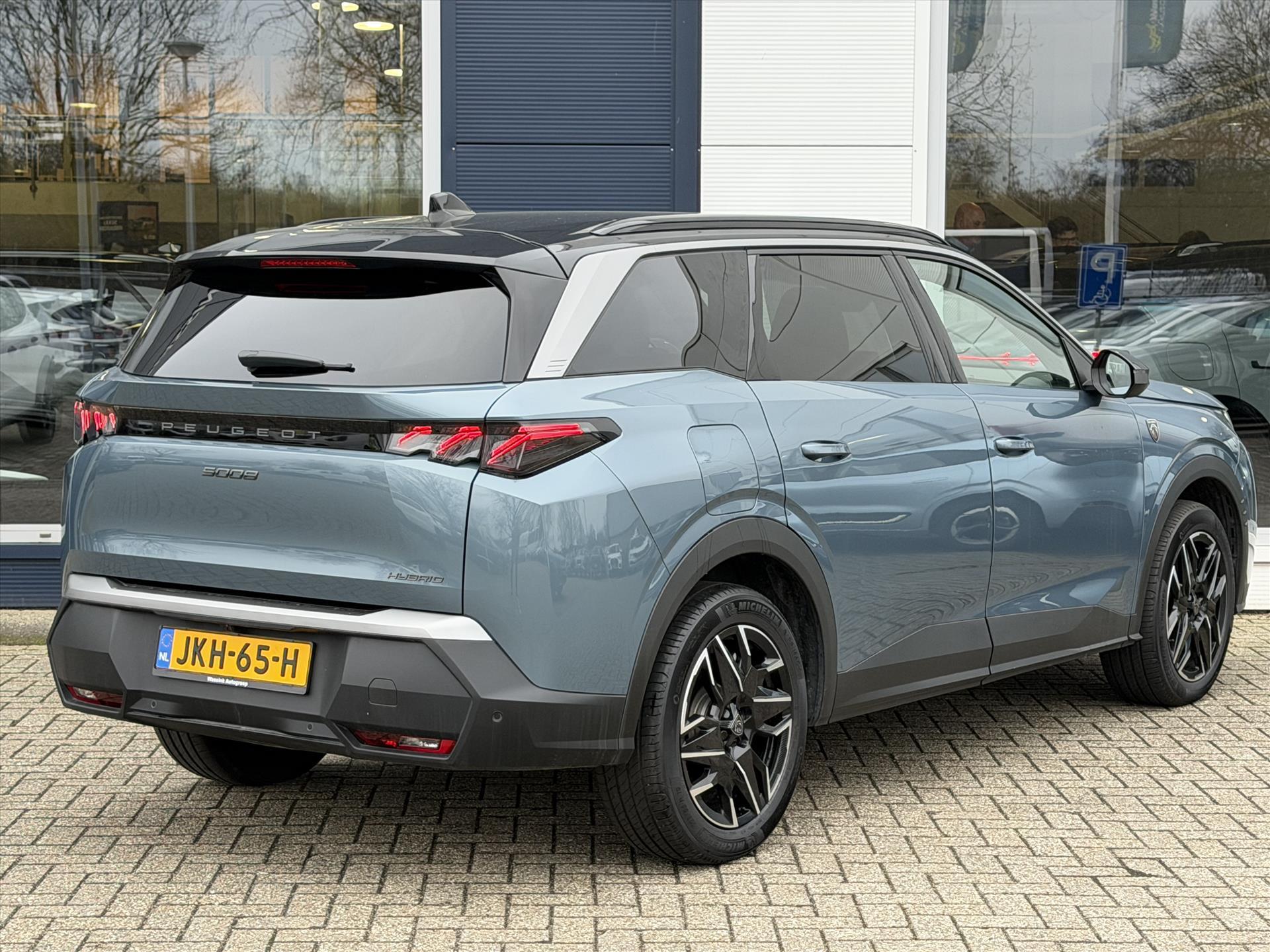 Peugeot 5008