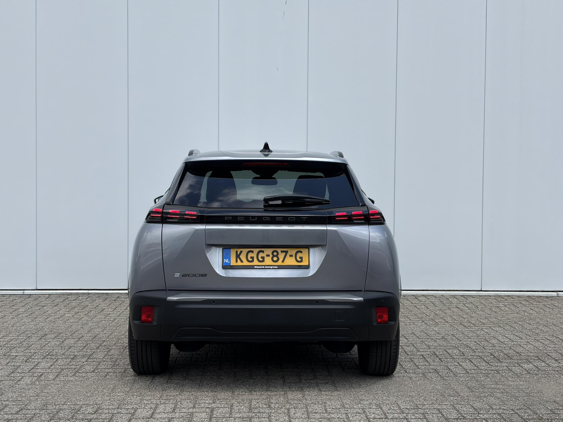 Peugeot e-2008