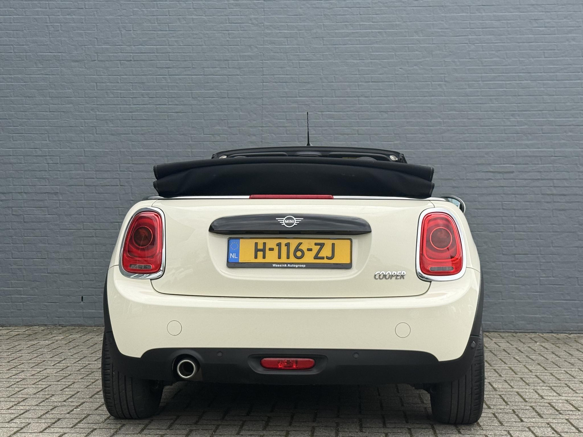 MINI Cooper Cabrio