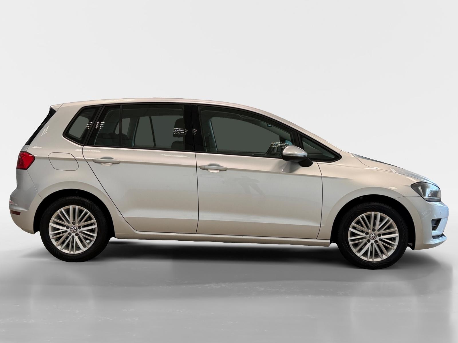 Volkswagen Golf SportsVan