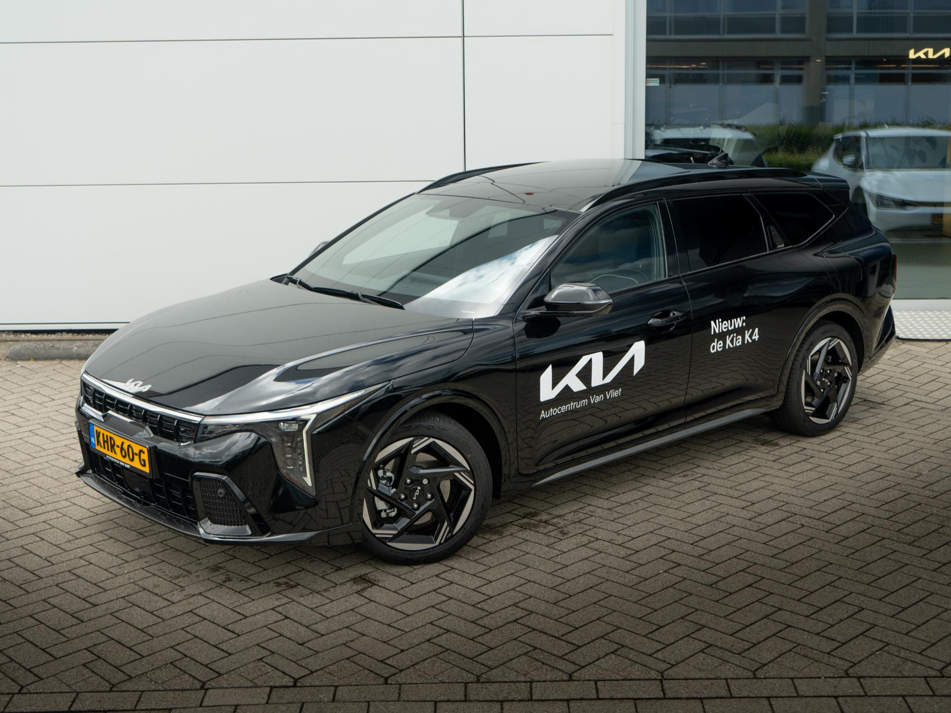 Kia K4