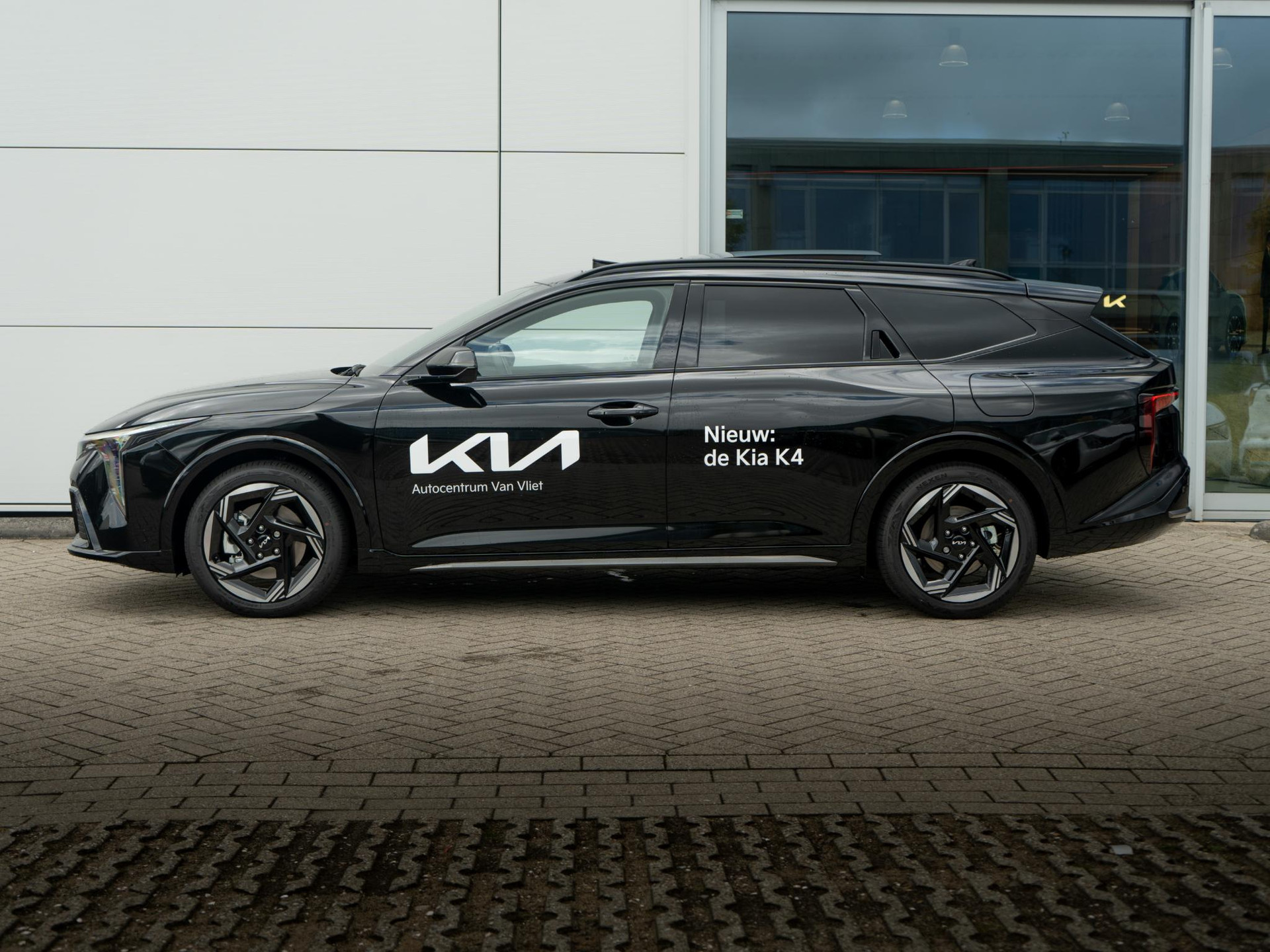 Kia K4