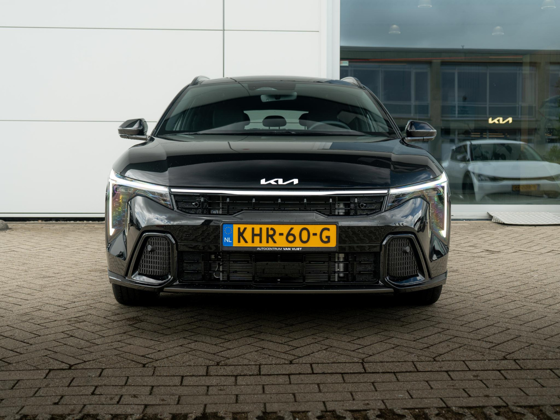 Kia K4