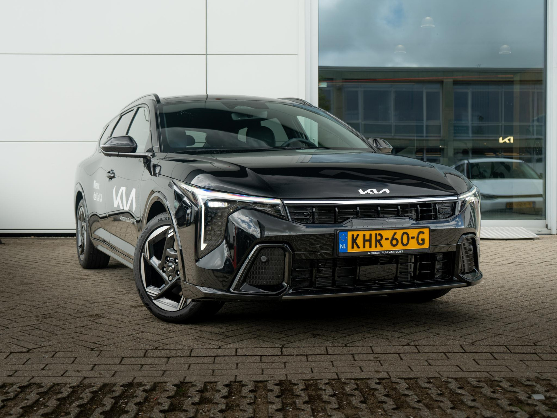 Kia K4