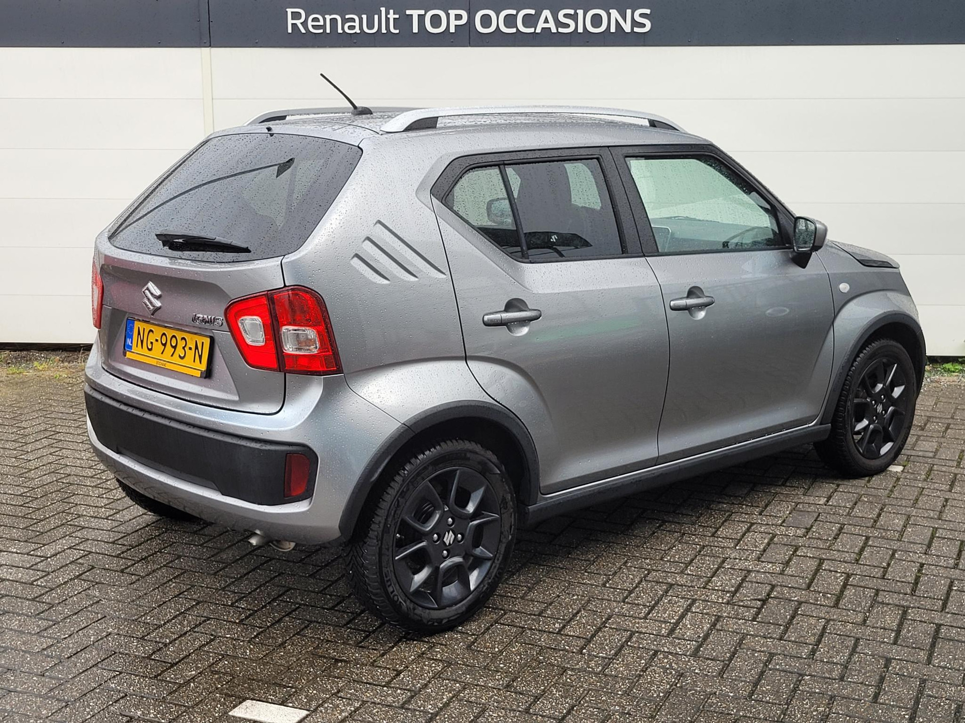 Suzuki Ignis