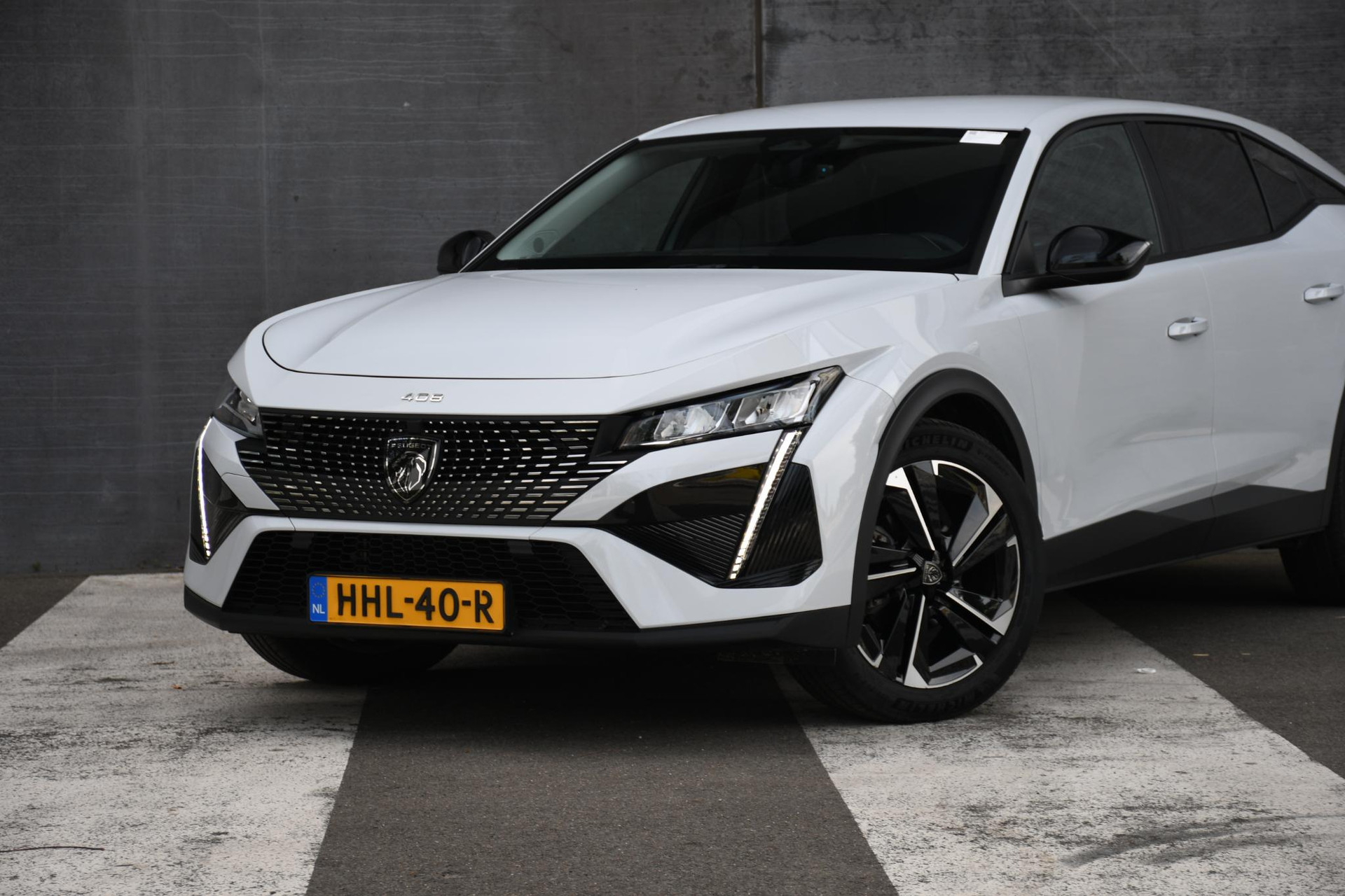 Peugeot 408