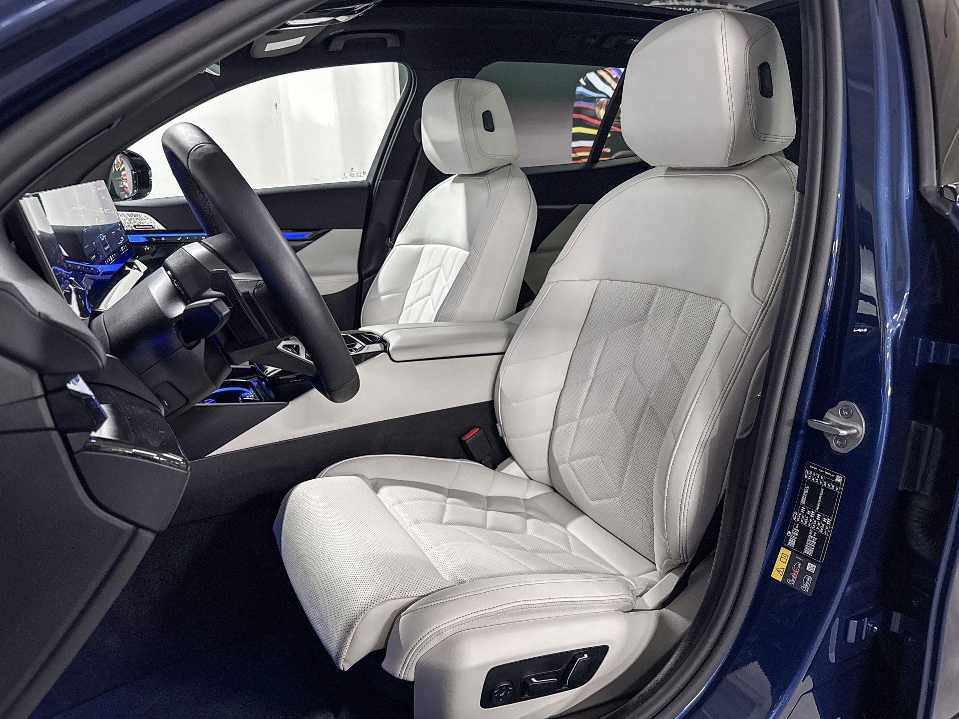 BMW i5