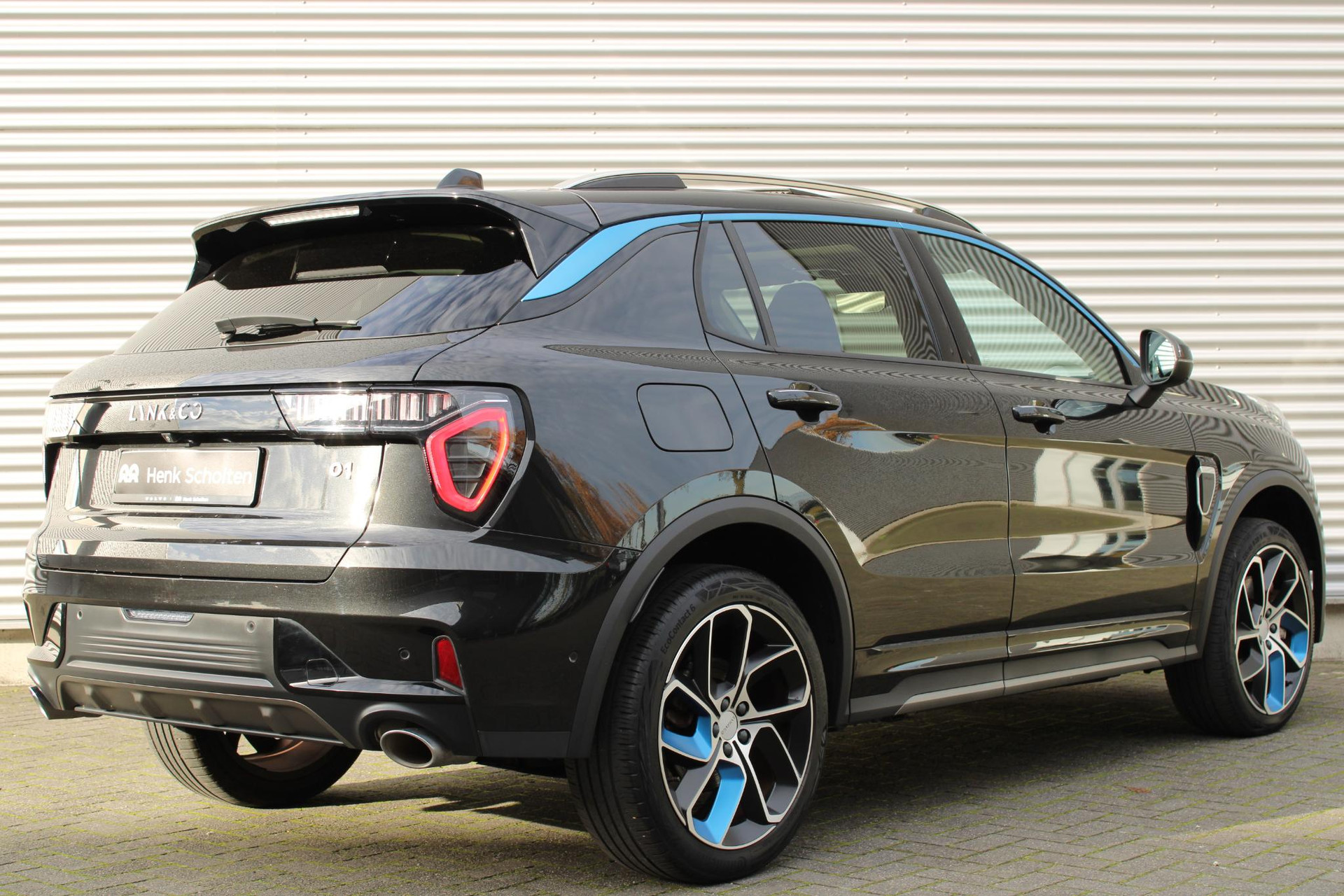 Lynk & Co 01