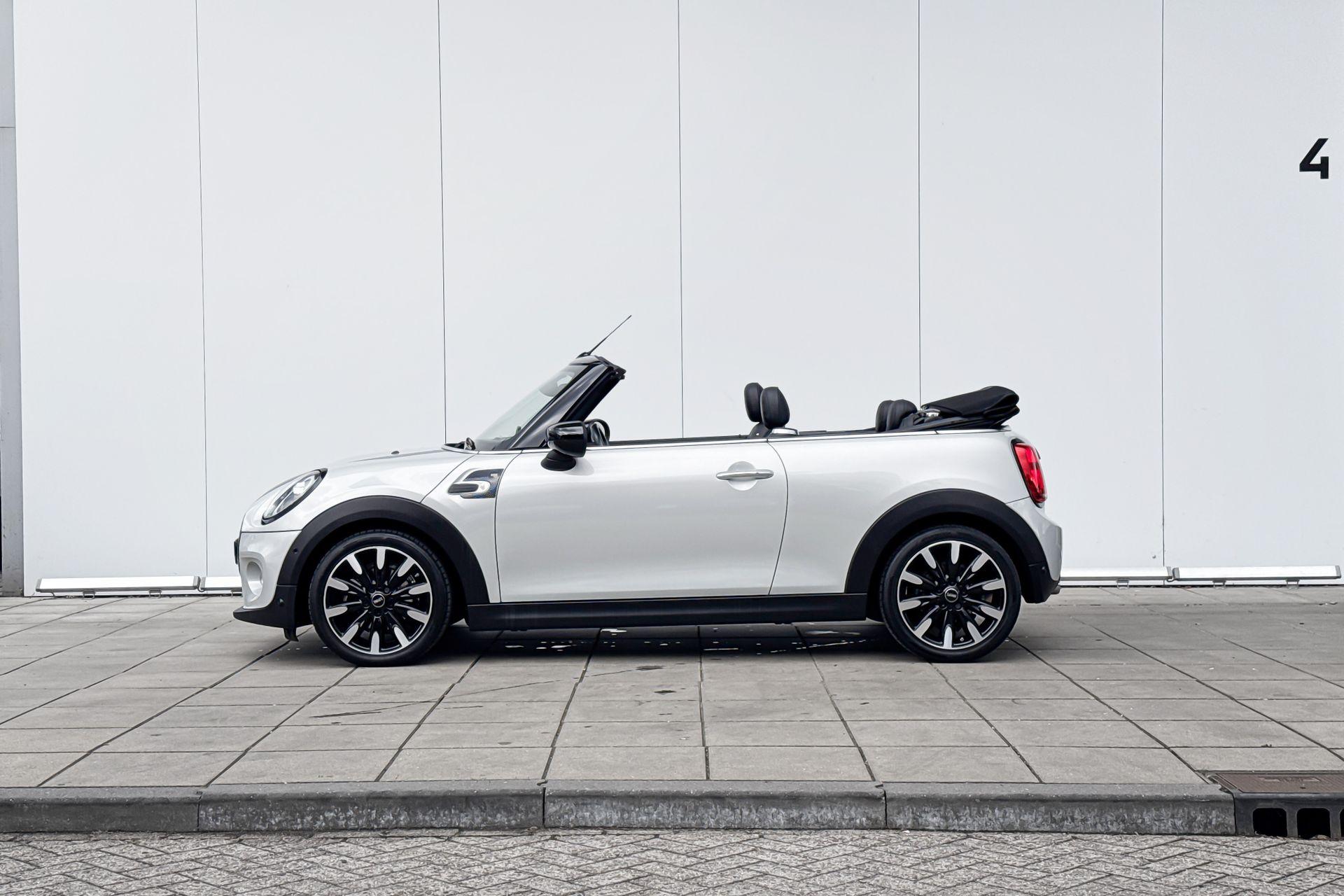 MINI Cooper Cabrio