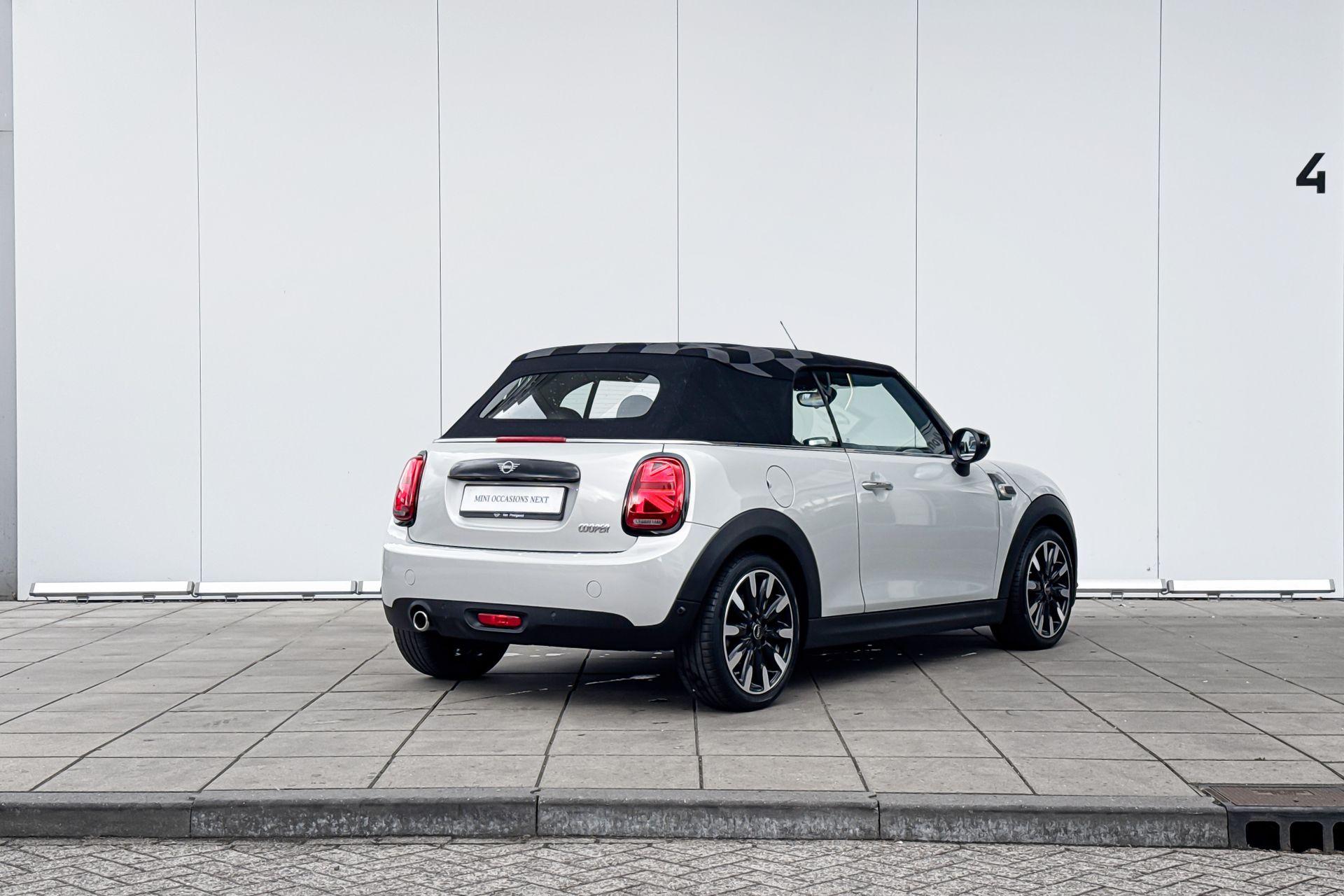 MINI Cooper Cabrio