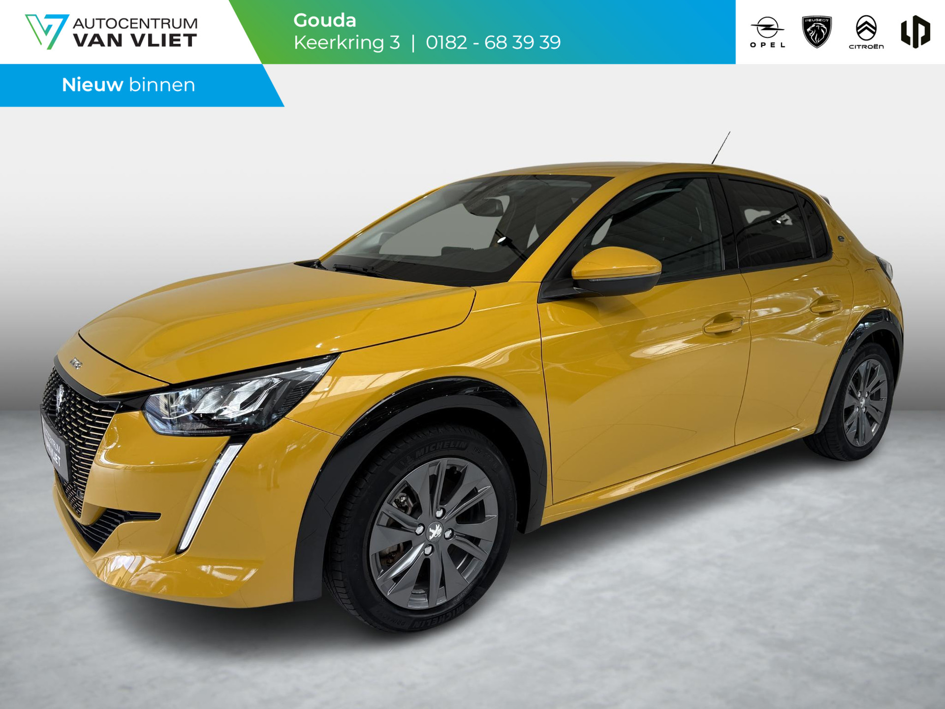 Peugeot e-208