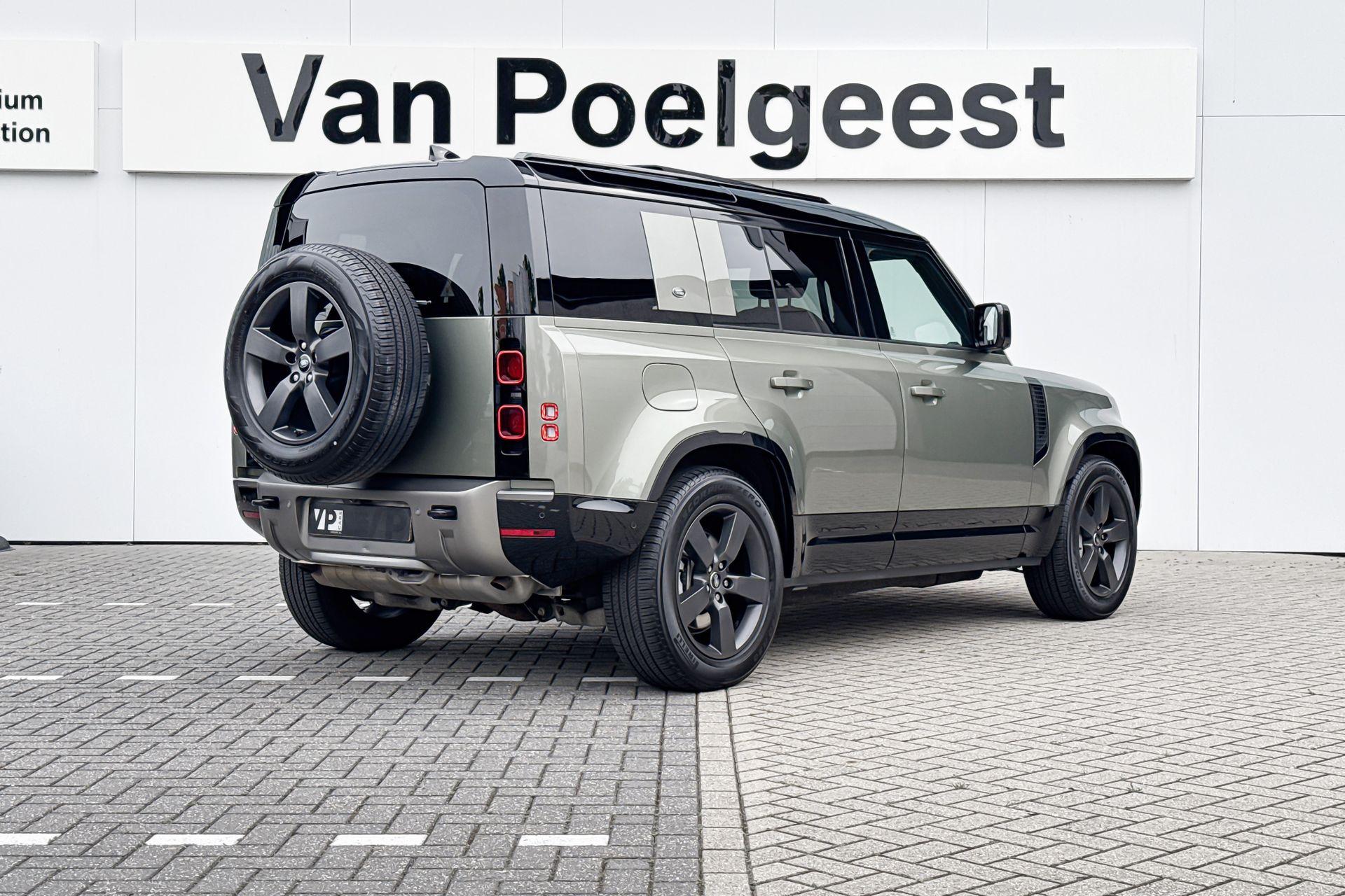 Land Rover Defender 110