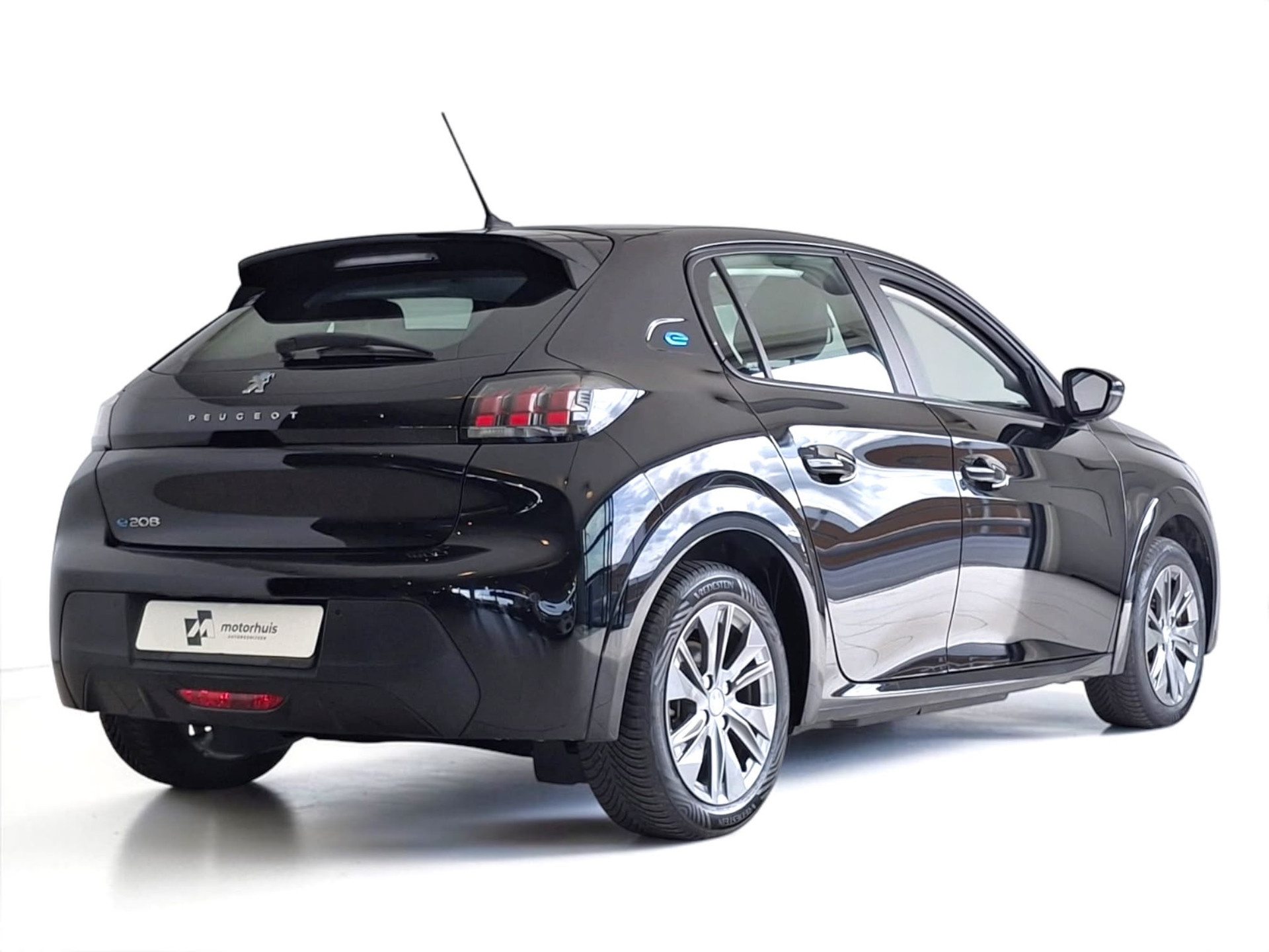 Peugeot e-208