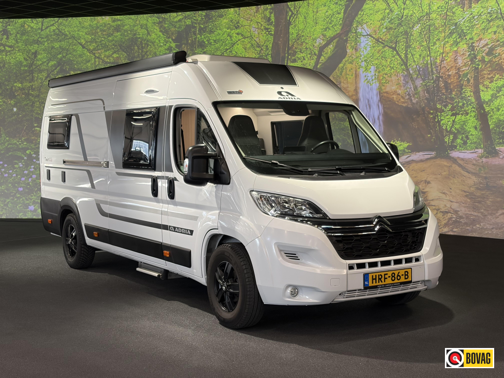 Adria Twin Axess 2022