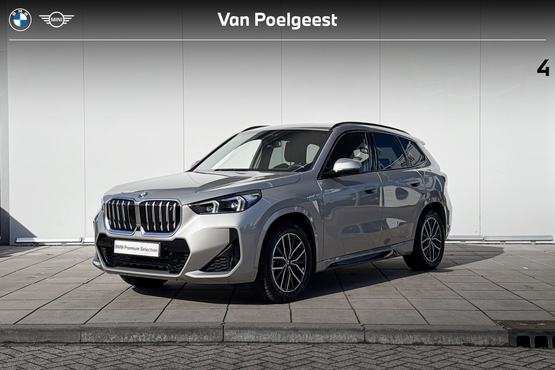 BMW iX1