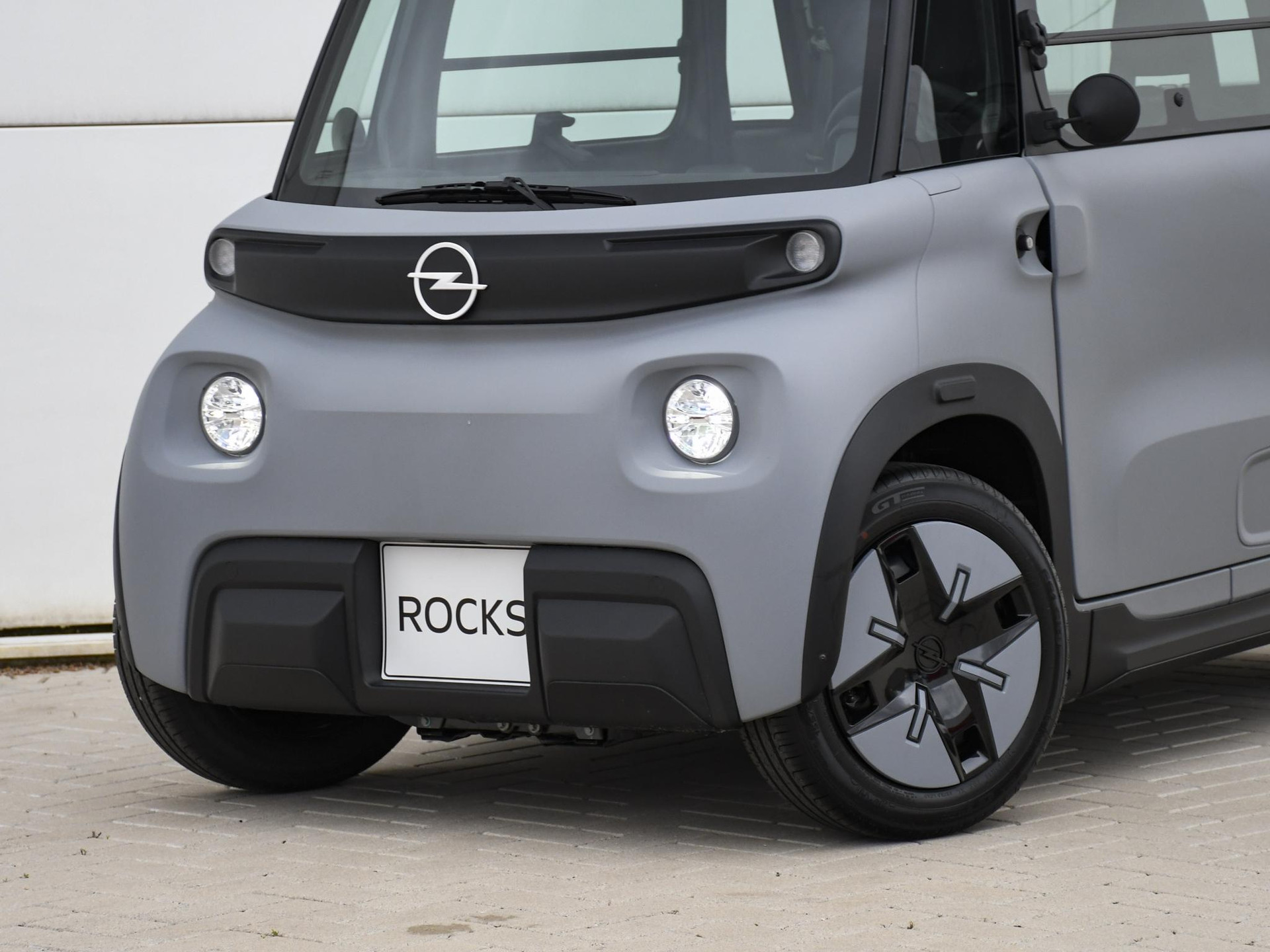 Opel Rocks-e