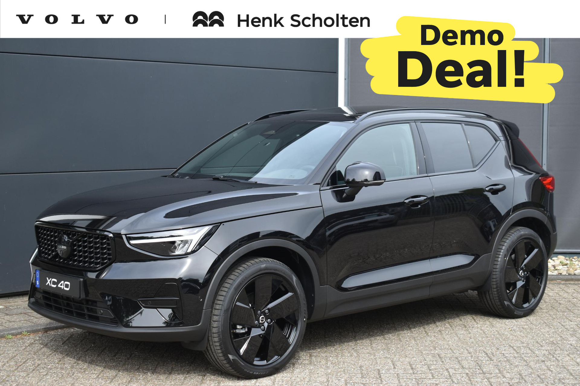 Volvo XC40 B4 Plus Black Edition 2026, foto 1