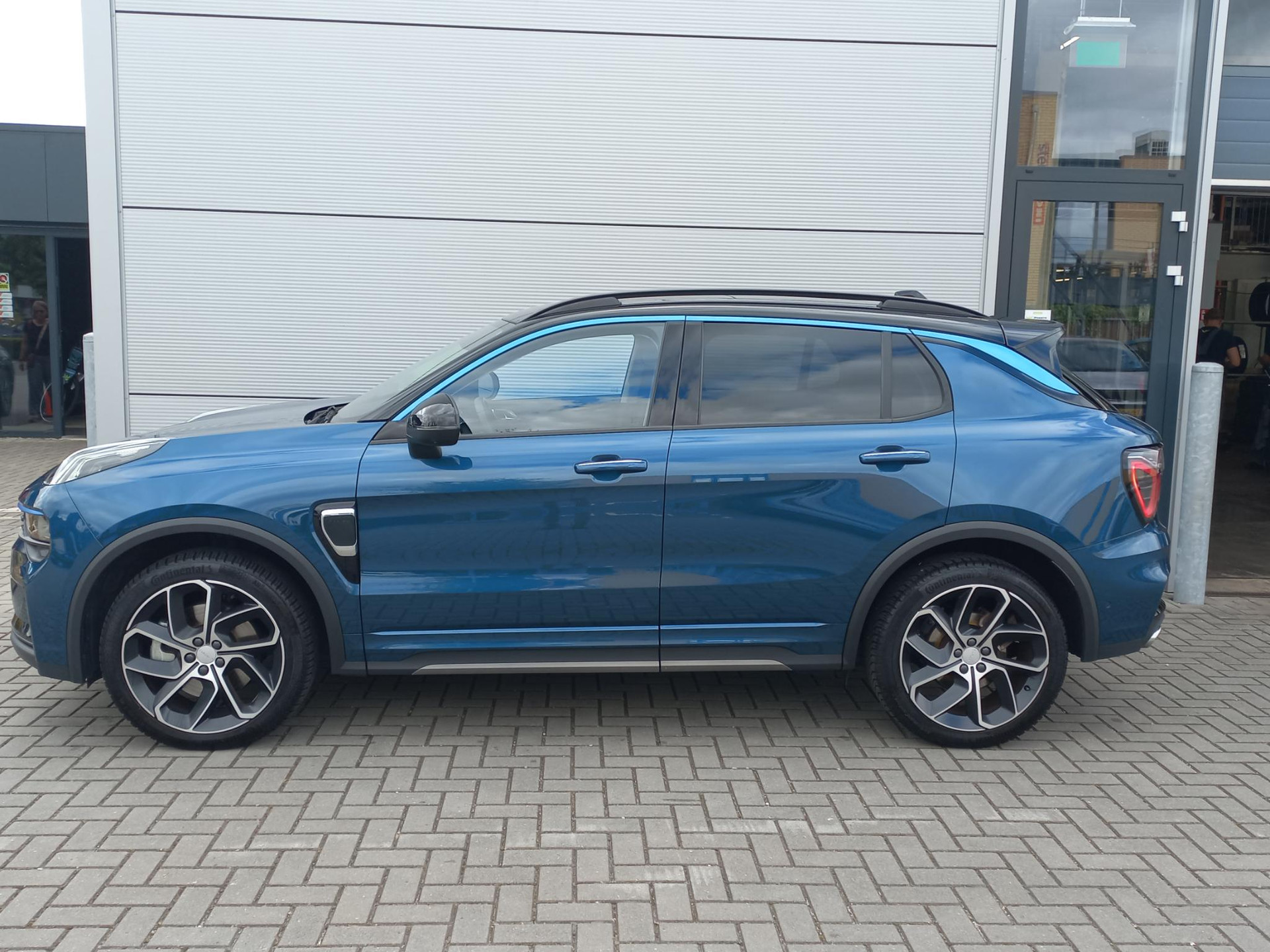 Lynk & Co 01