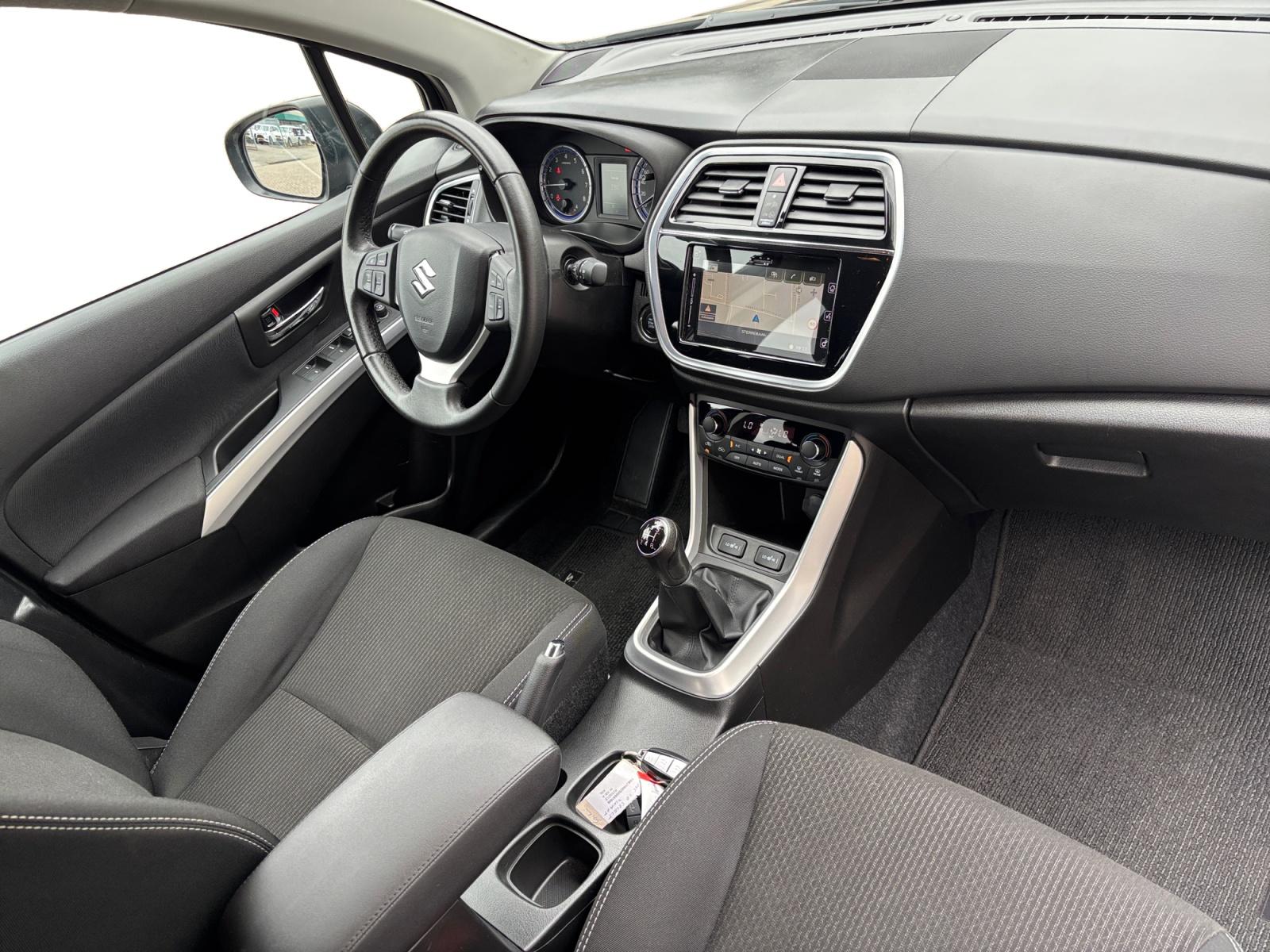 Suzuki S-Cross