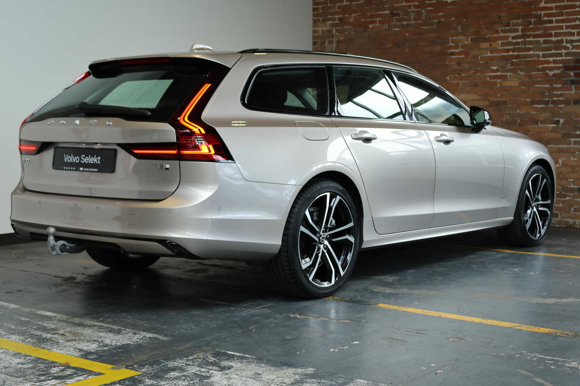 Volvo V90