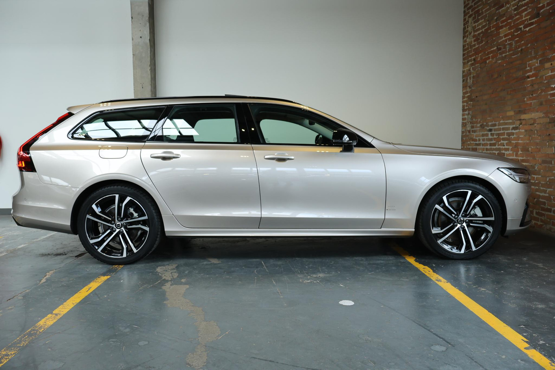 Volvo V90