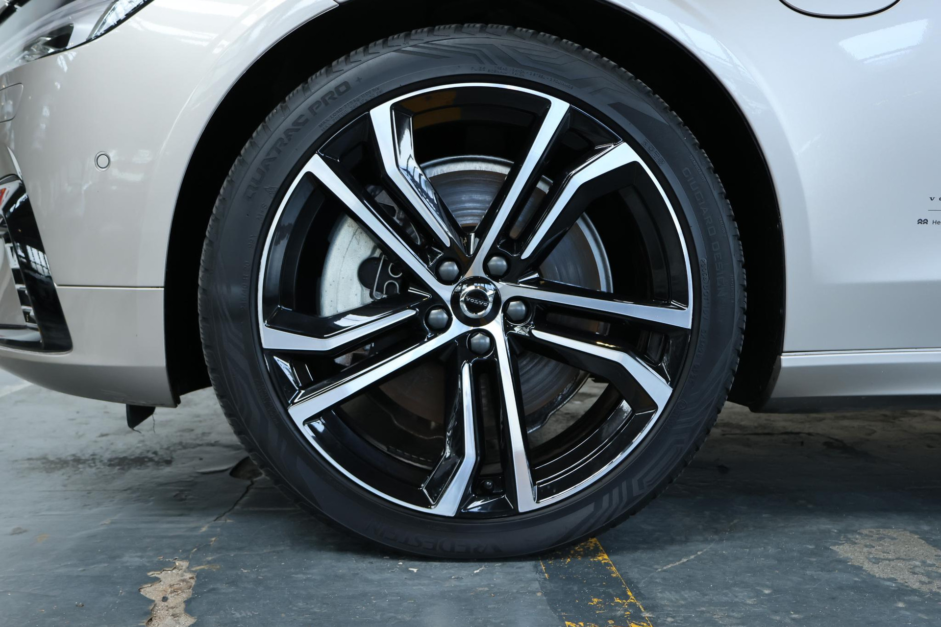 Volvo V90