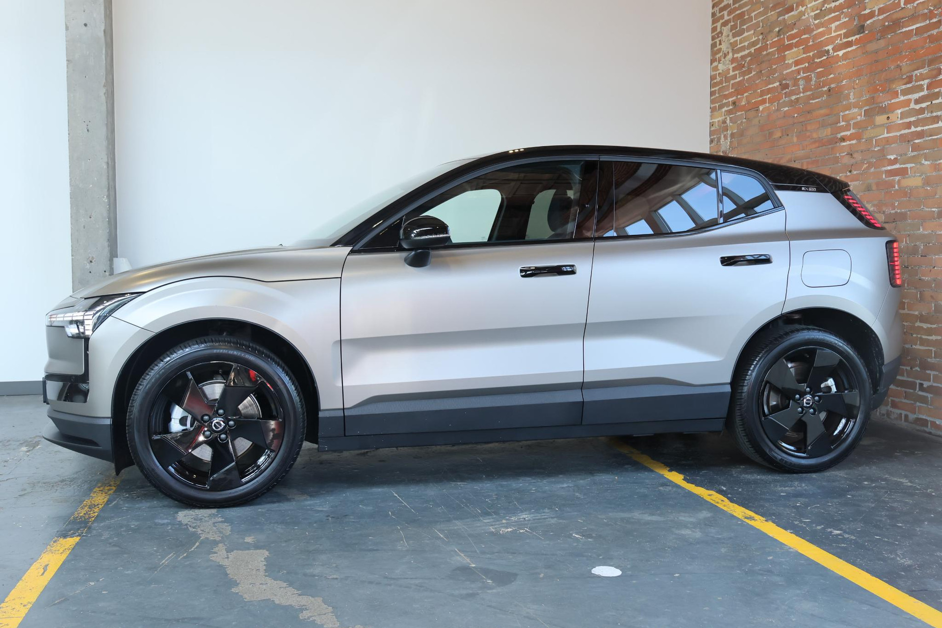 Volvo EX30
