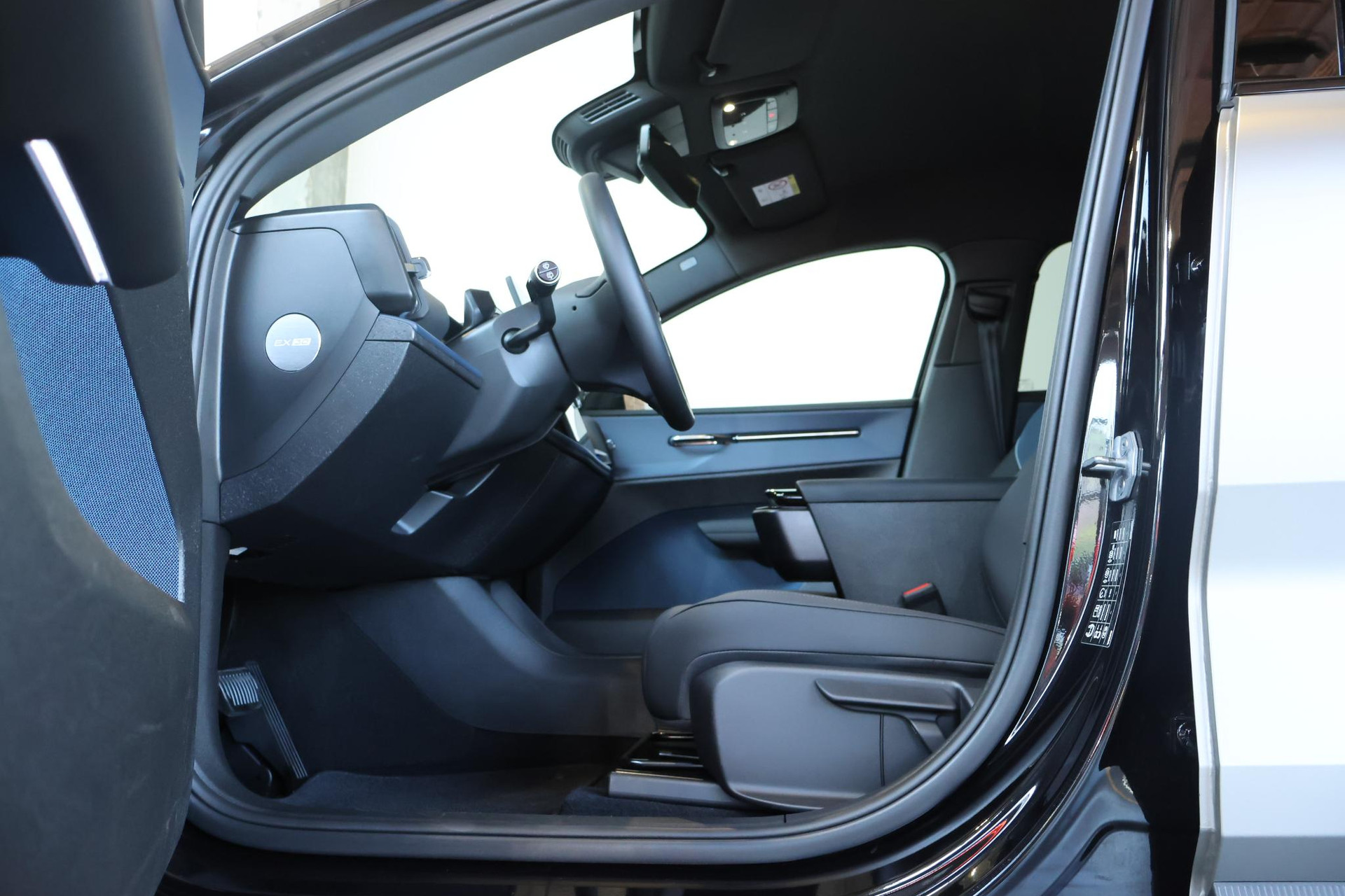 Volvo EX30