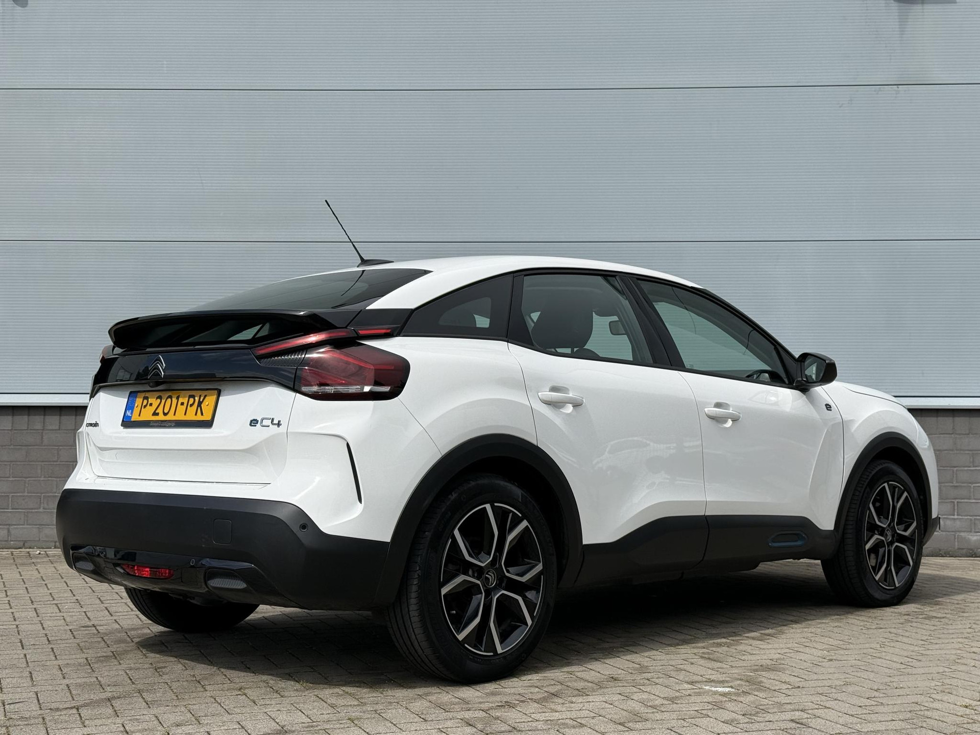 Citroën ë-C4