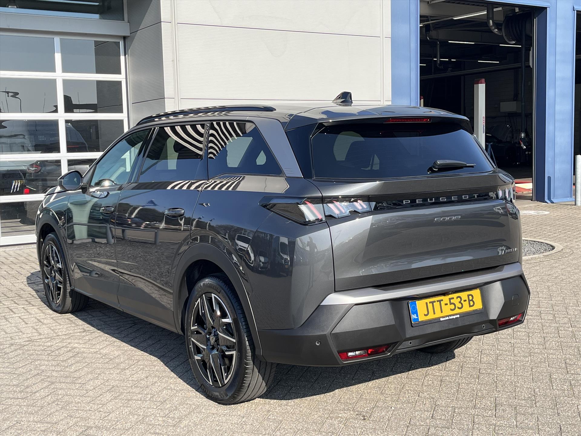 Peugeot 5008