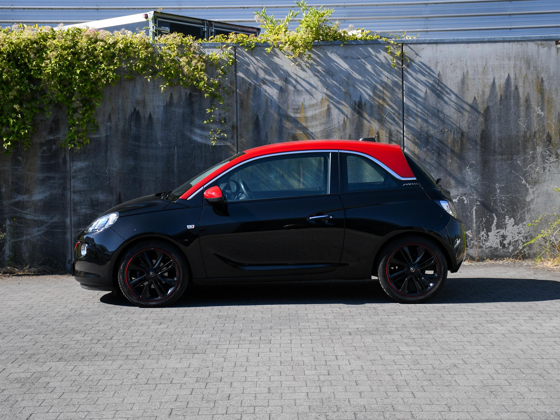 Opel Adam