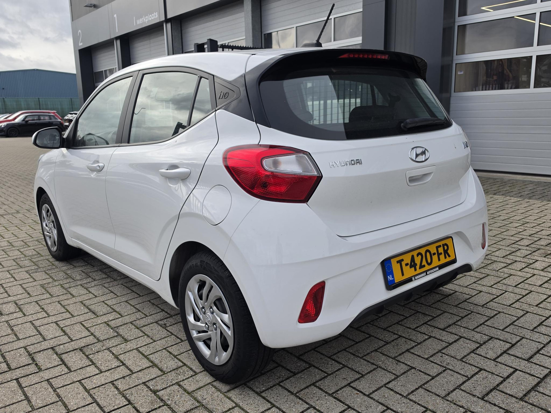 Hyundai i10