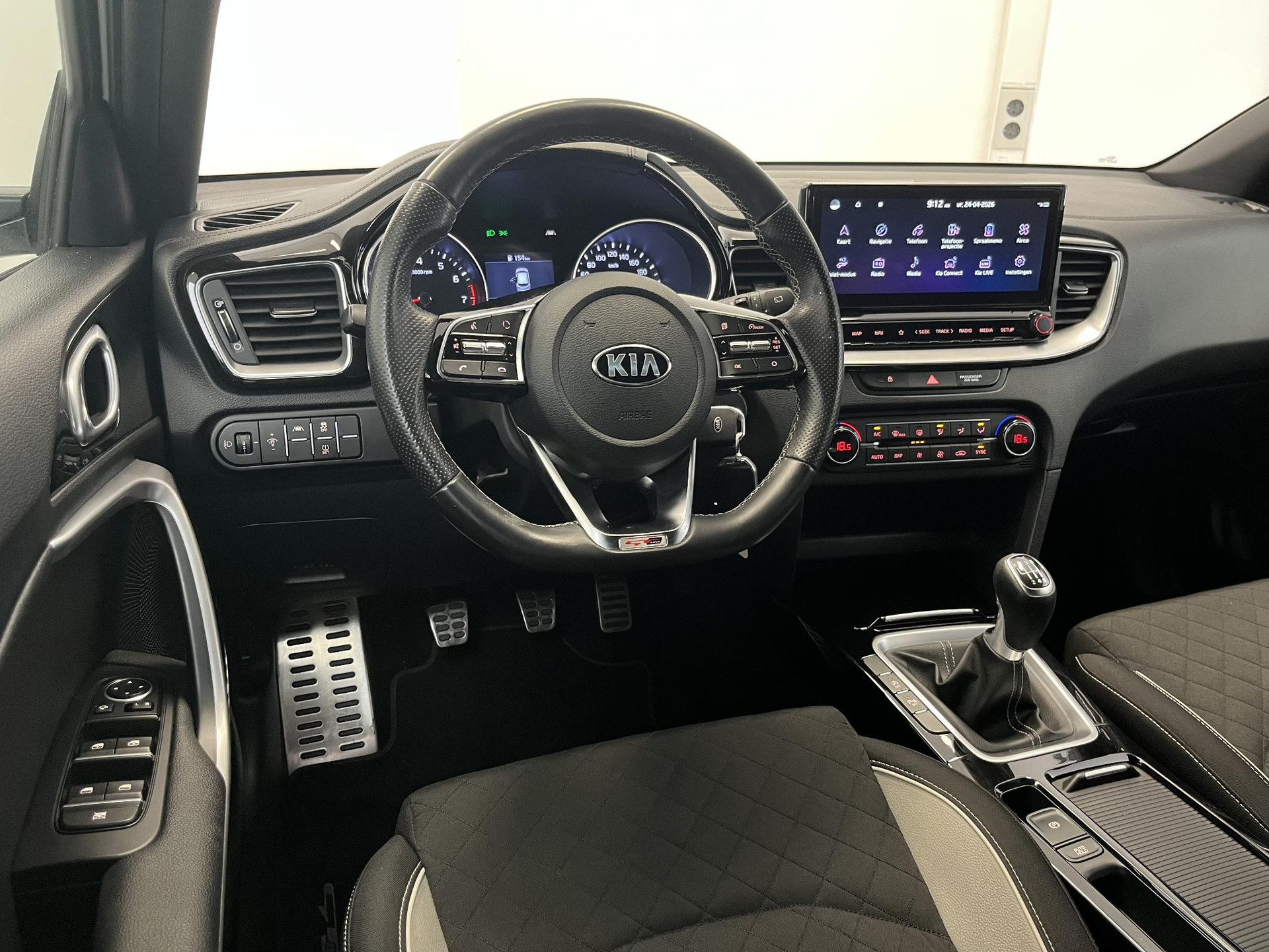 Kia Proceed