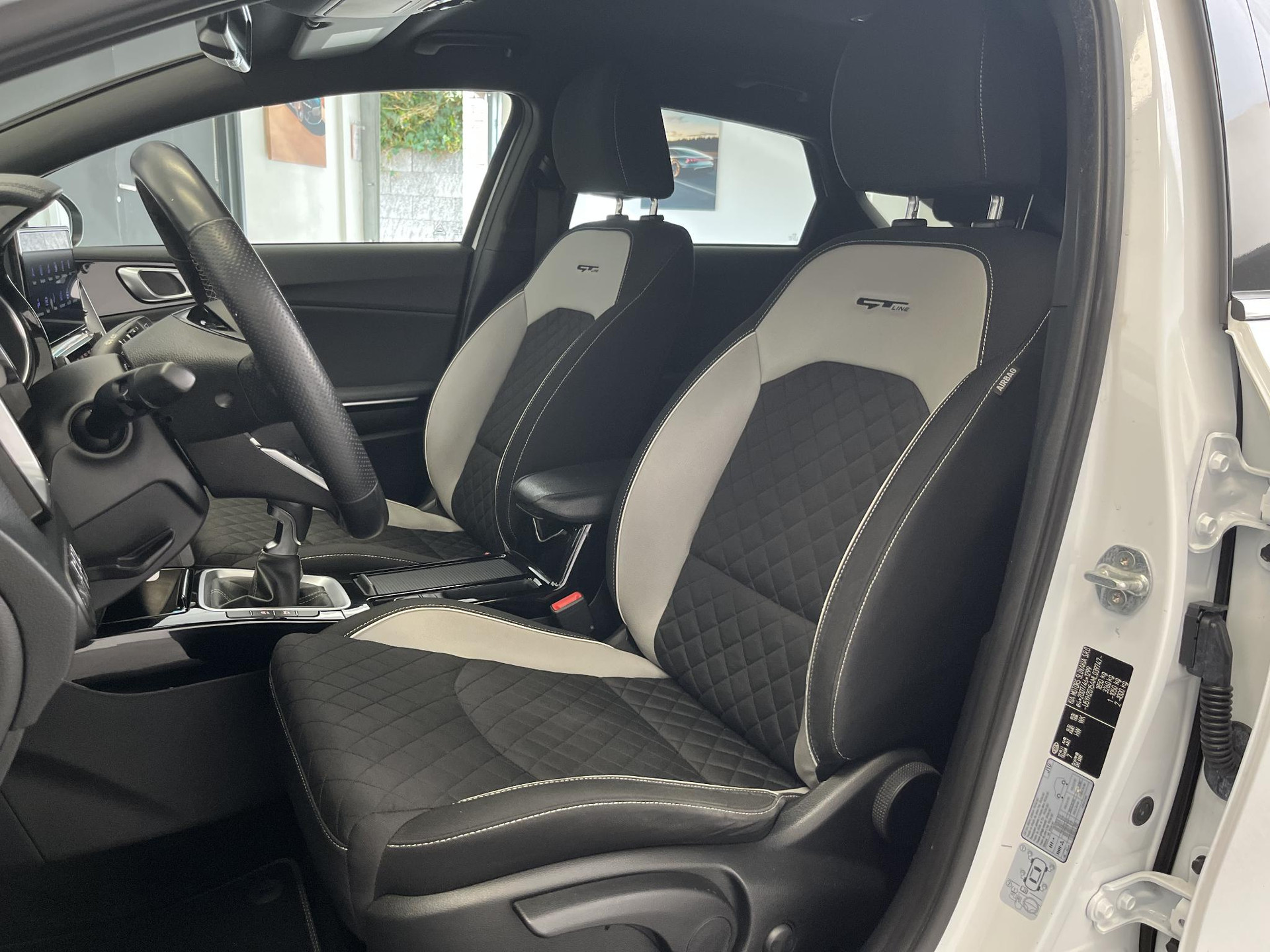 Kia Proceed