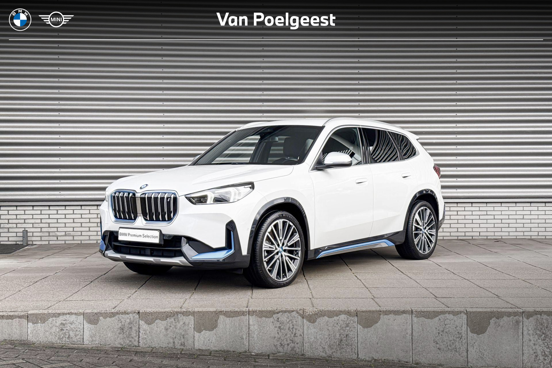 BMW iX1