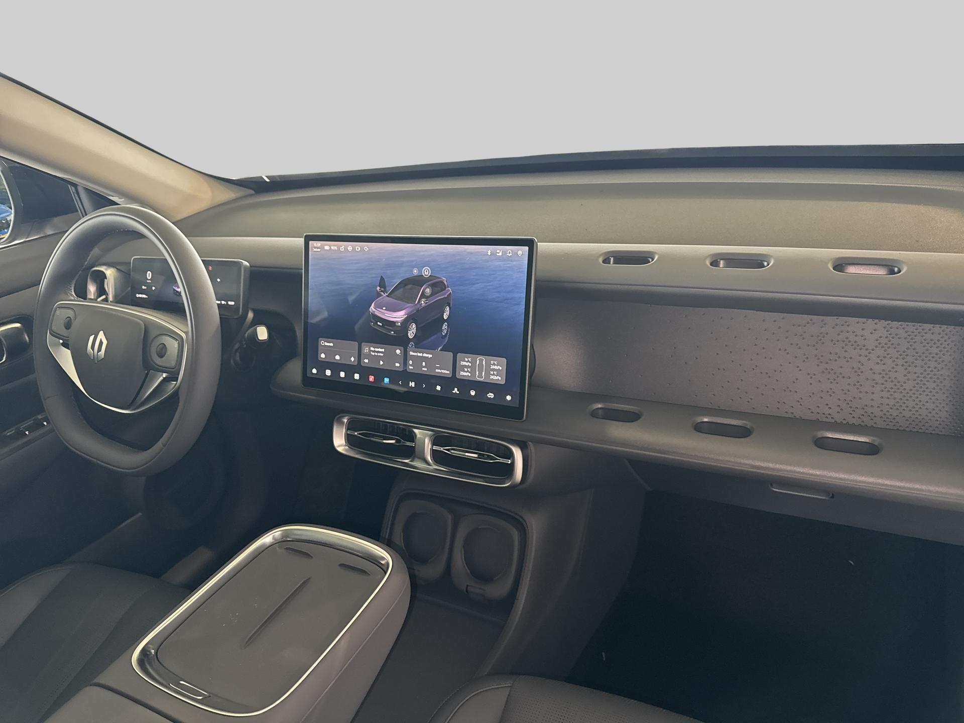 Leapmotor B10