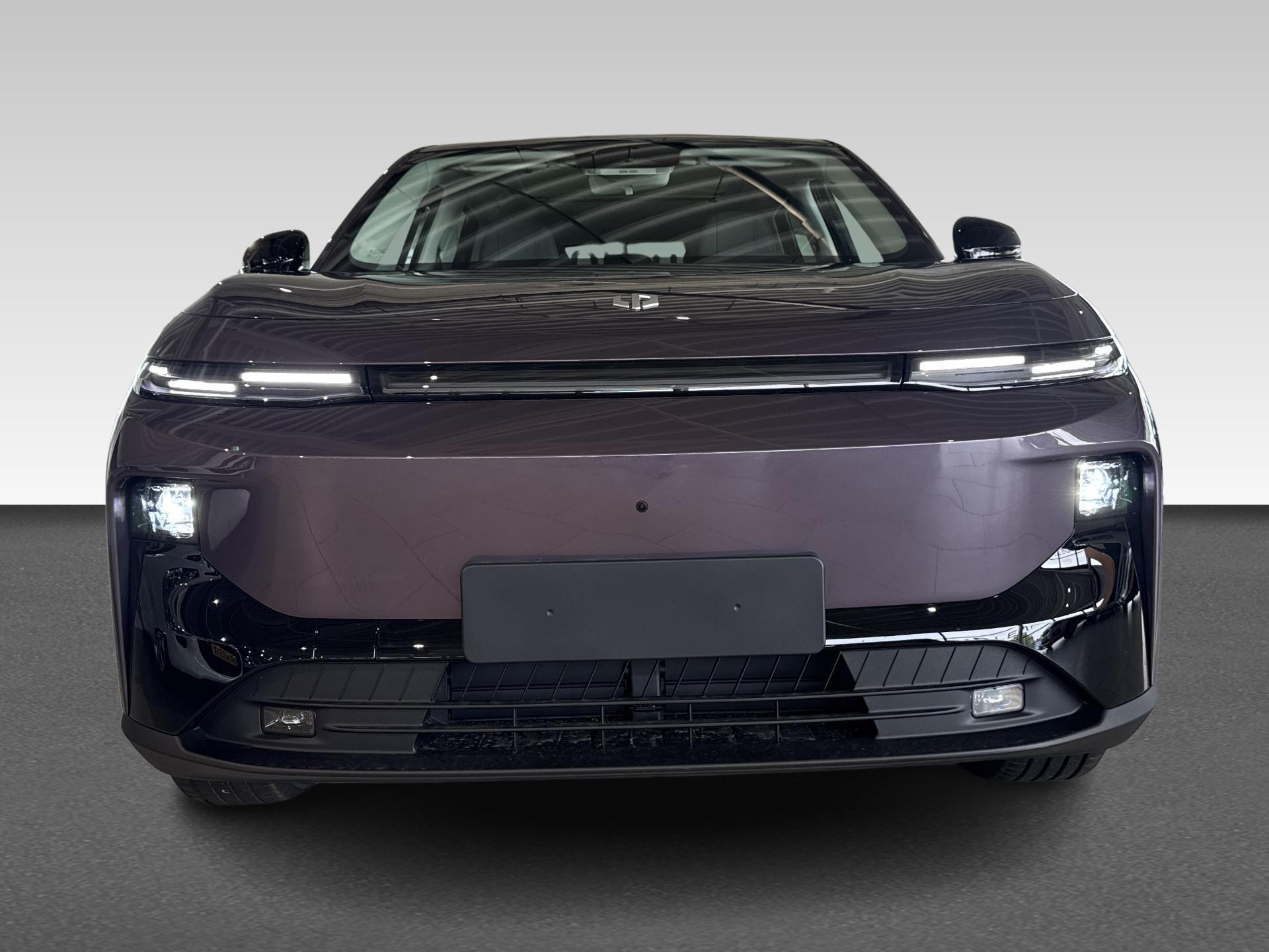 Leapmotor B10