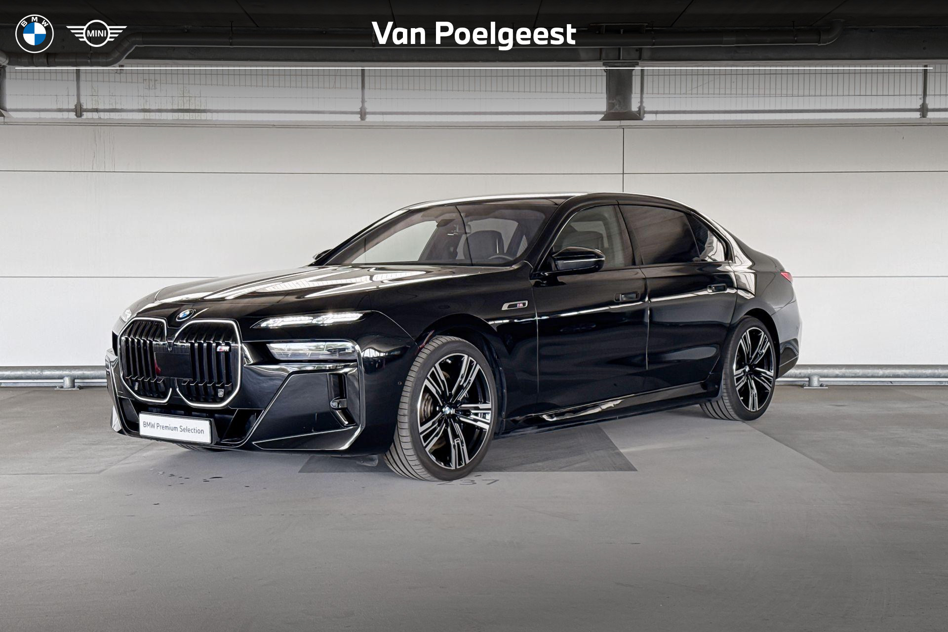 BMW i7