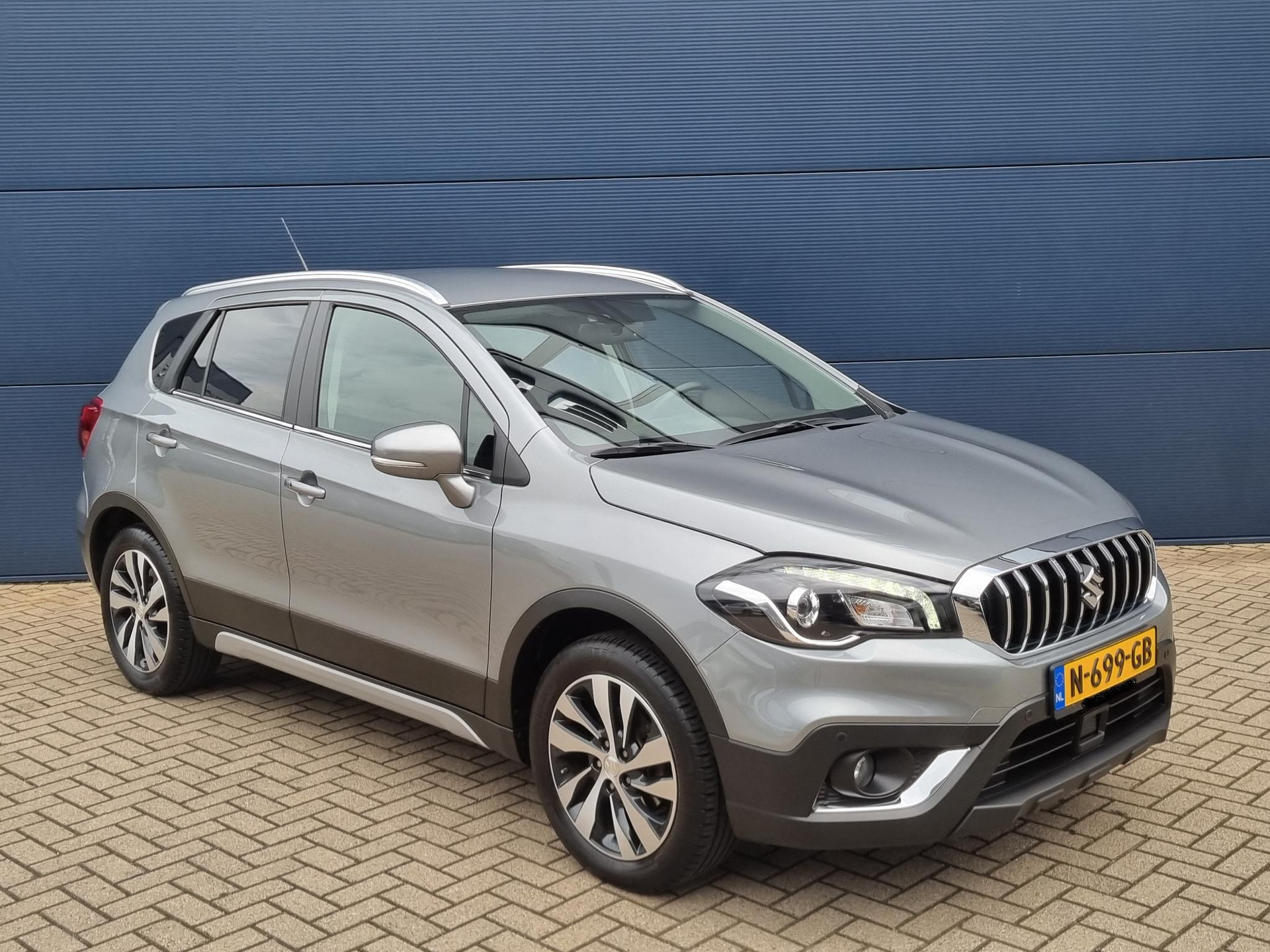Suzuki S-Cross