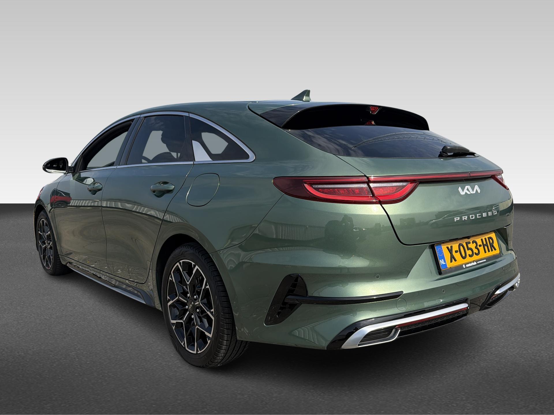 Kia Proceed