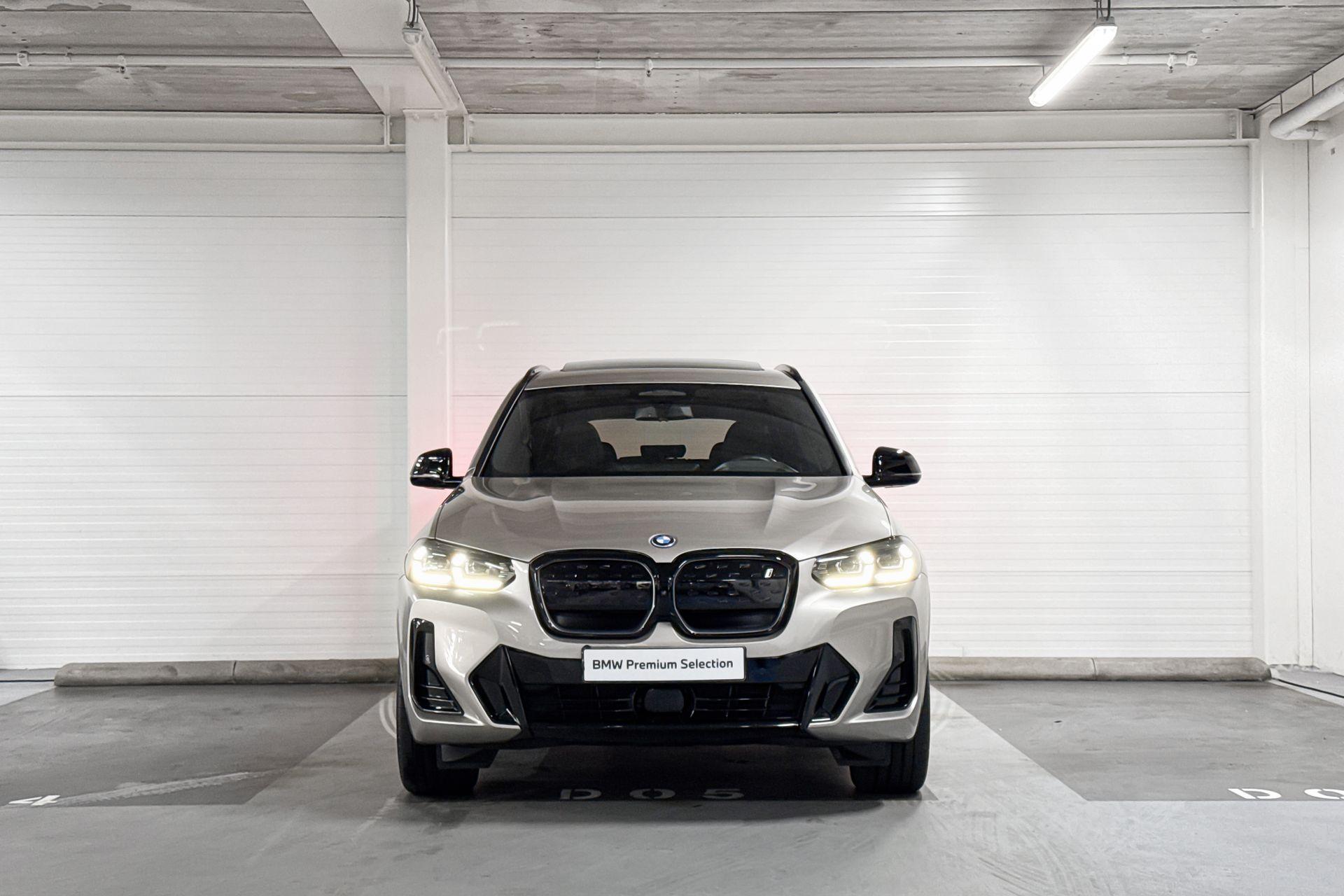 BMW iX3