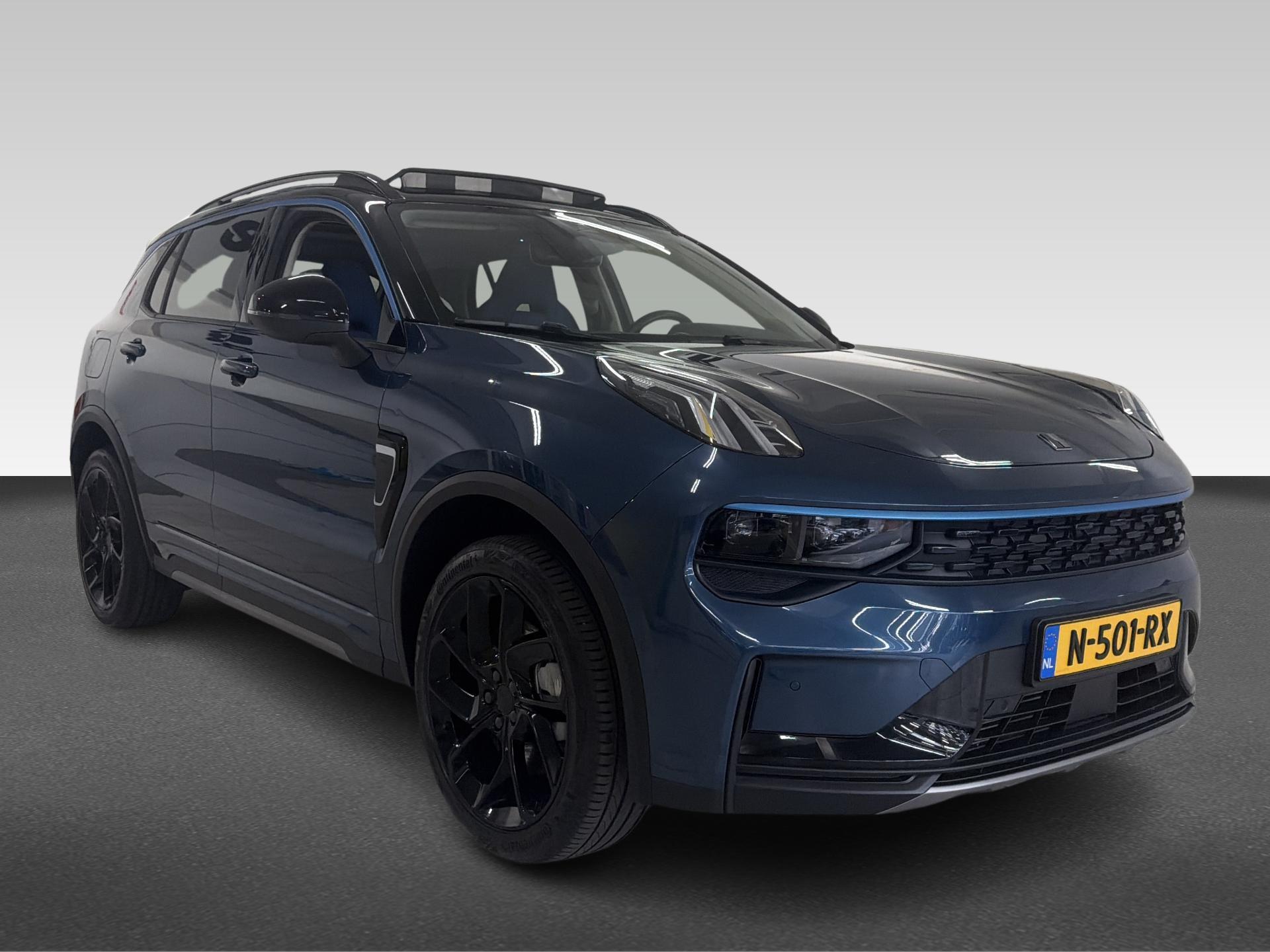 Lynk & Co 01