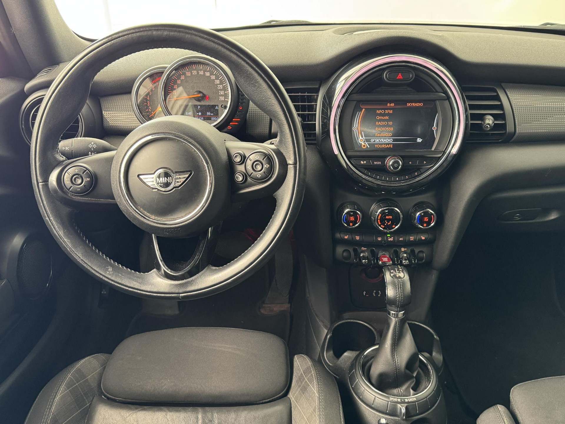 MINI Cooper Cabrio