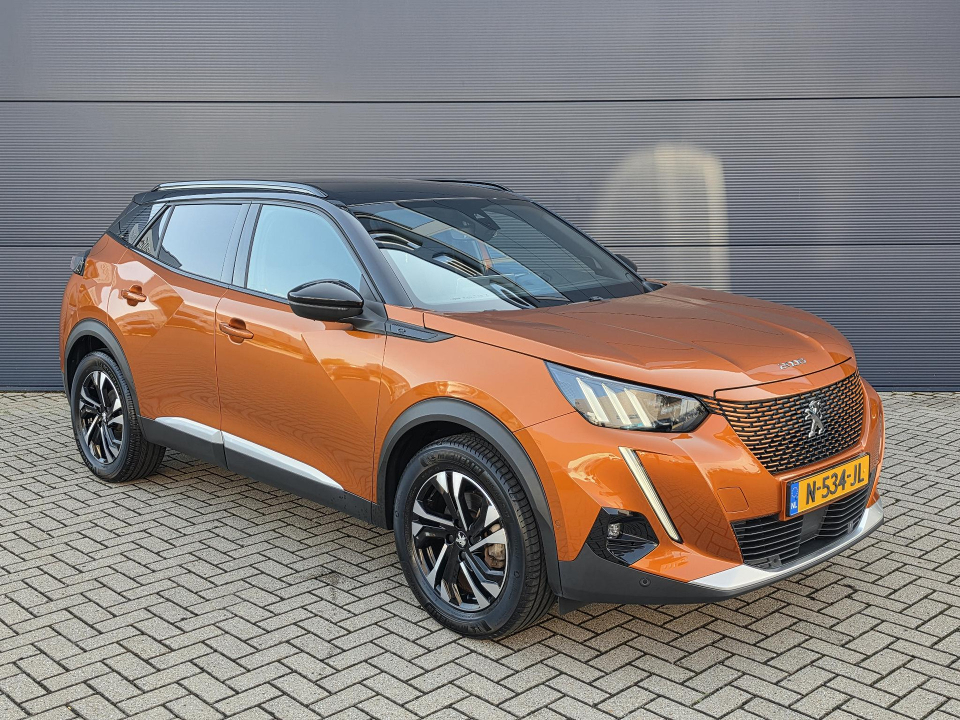 Peugeot e-2008